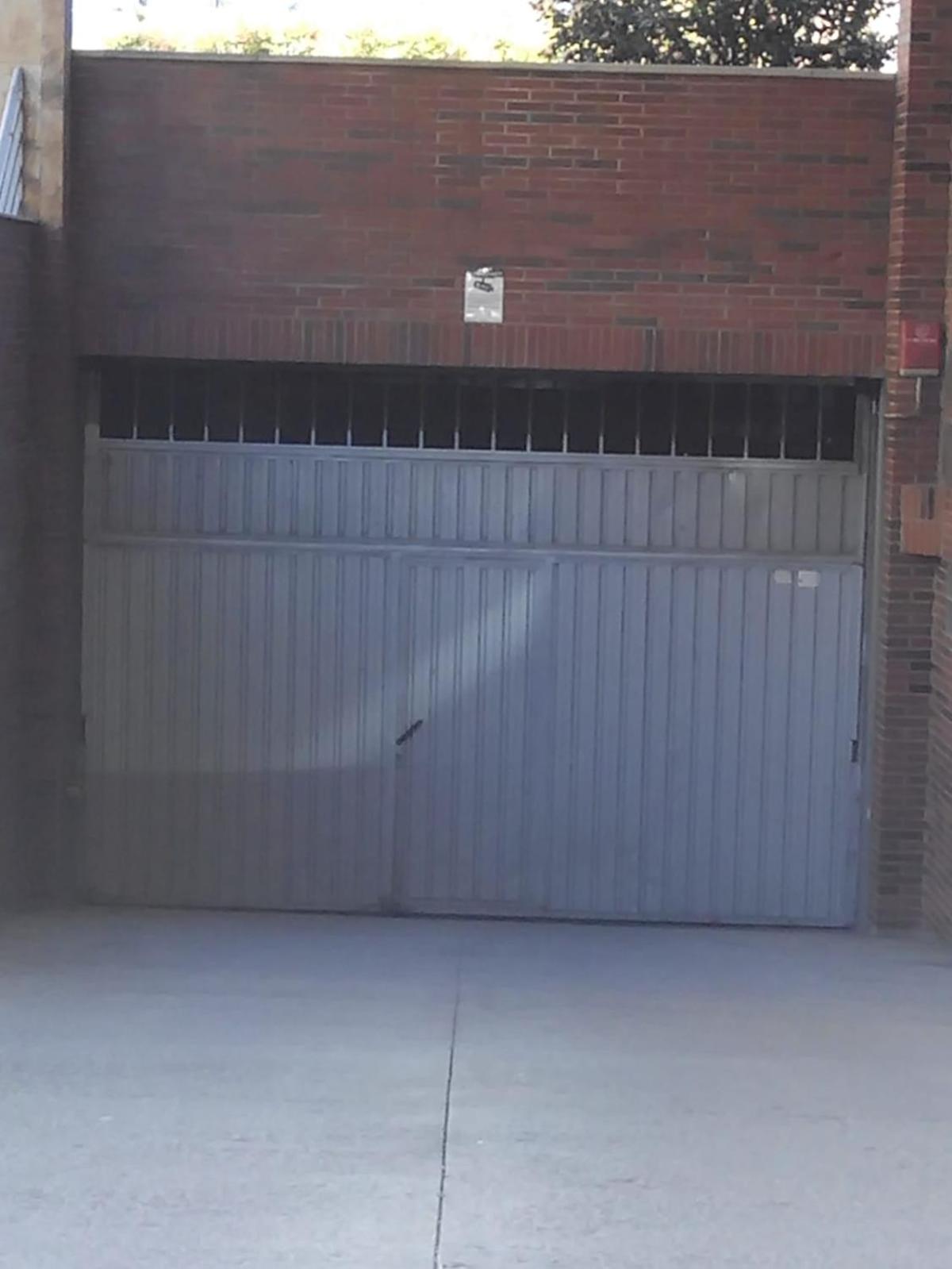 APARTAMENTO MOTA-2 HUCA-LOS PRADOS; PARKING Y WIFI GRATIS view 3
