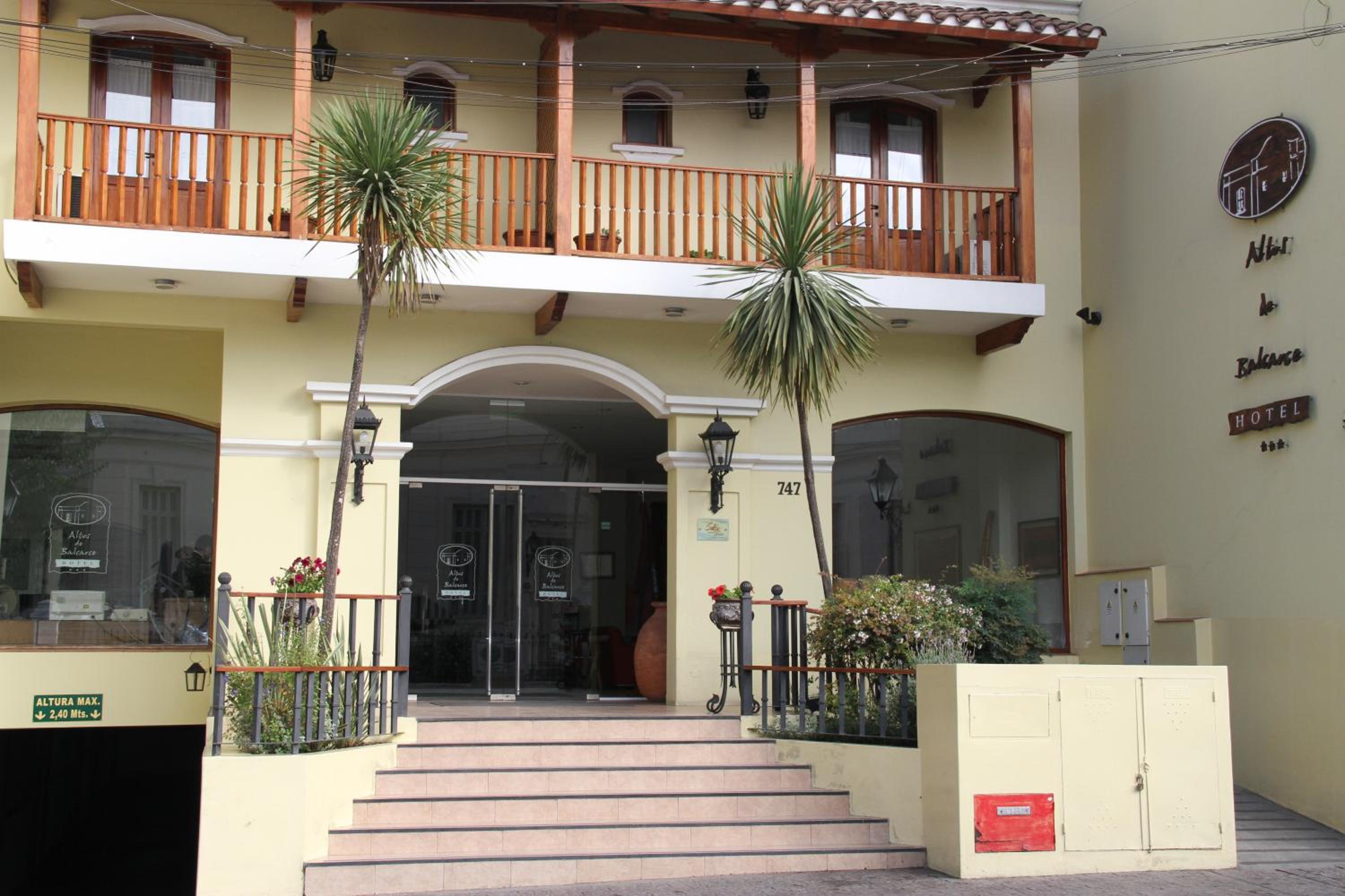 Hotel Altos De Balcarce Hotel - Image 1