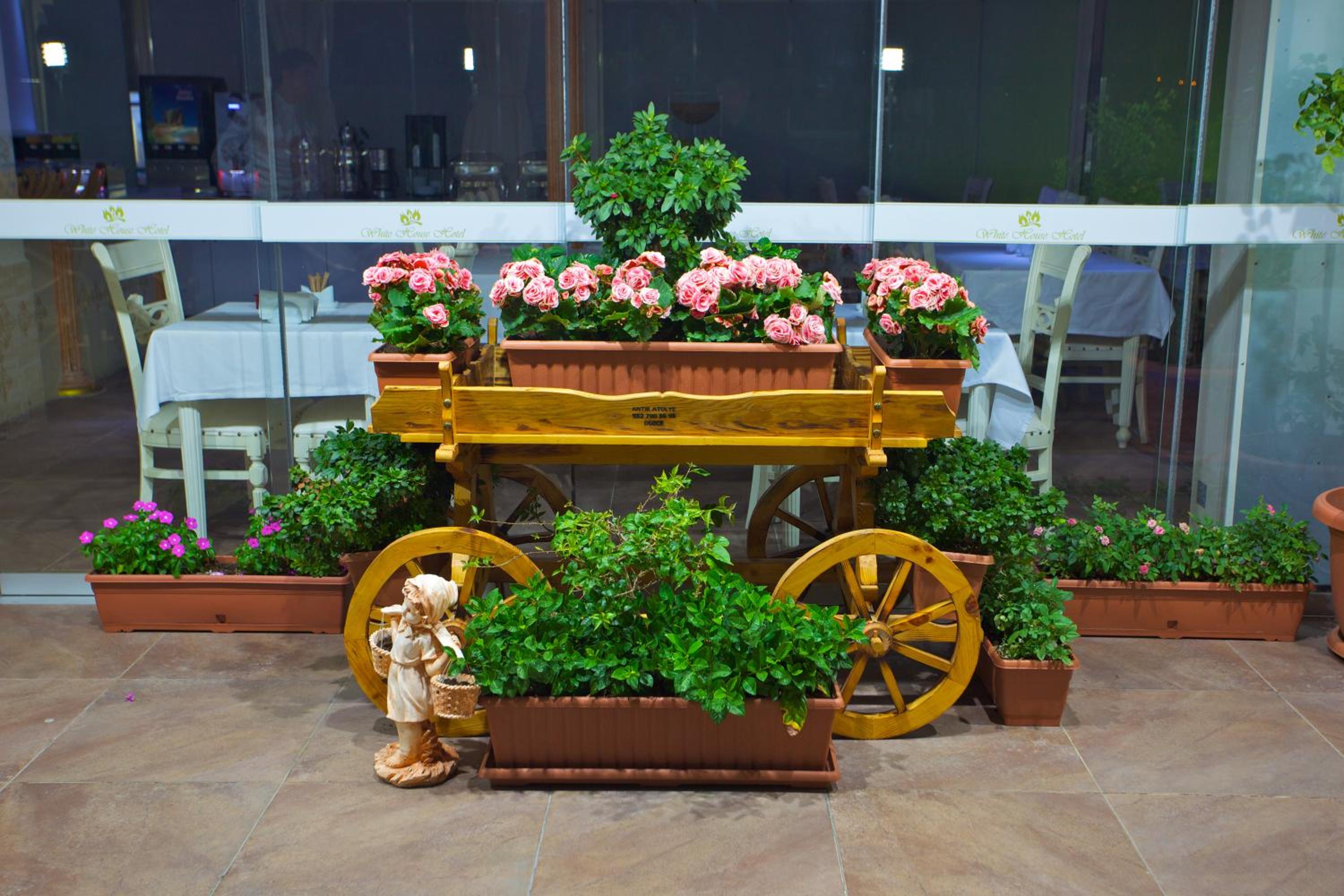 White House Hotel Istanbul - Image 36