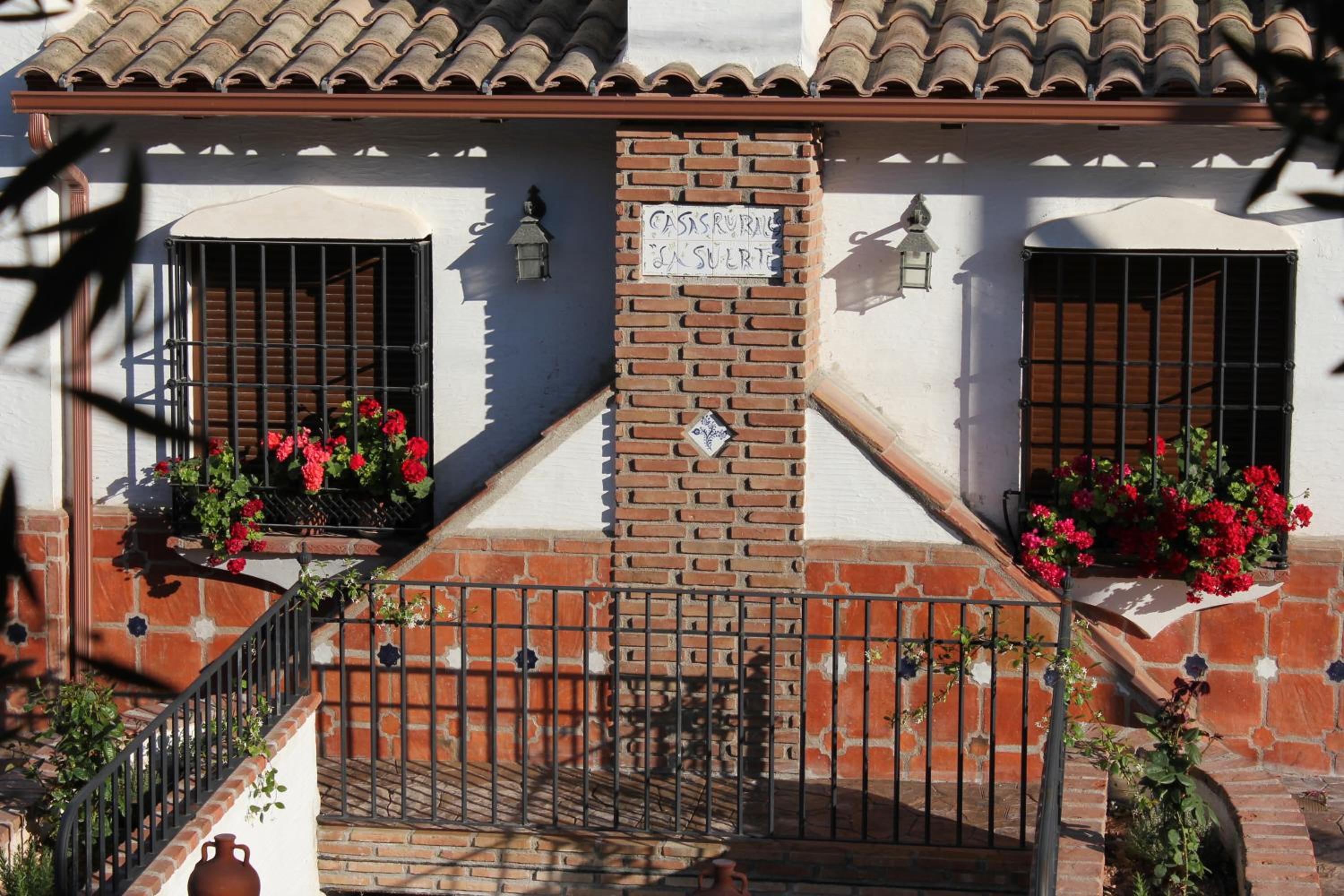 Hotel Apartamentos La Granja - Image 1