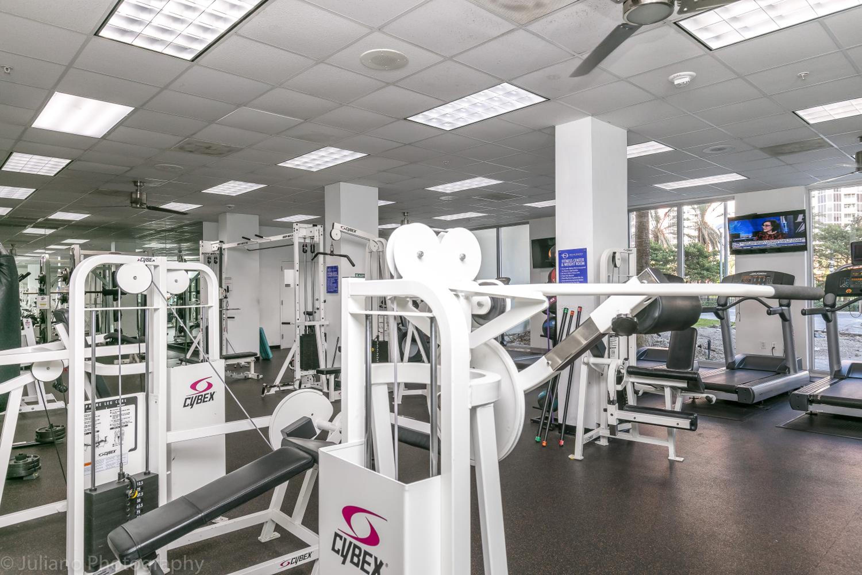 Ocean Reserve Luxury Condos Across from Sunny Isles Beach