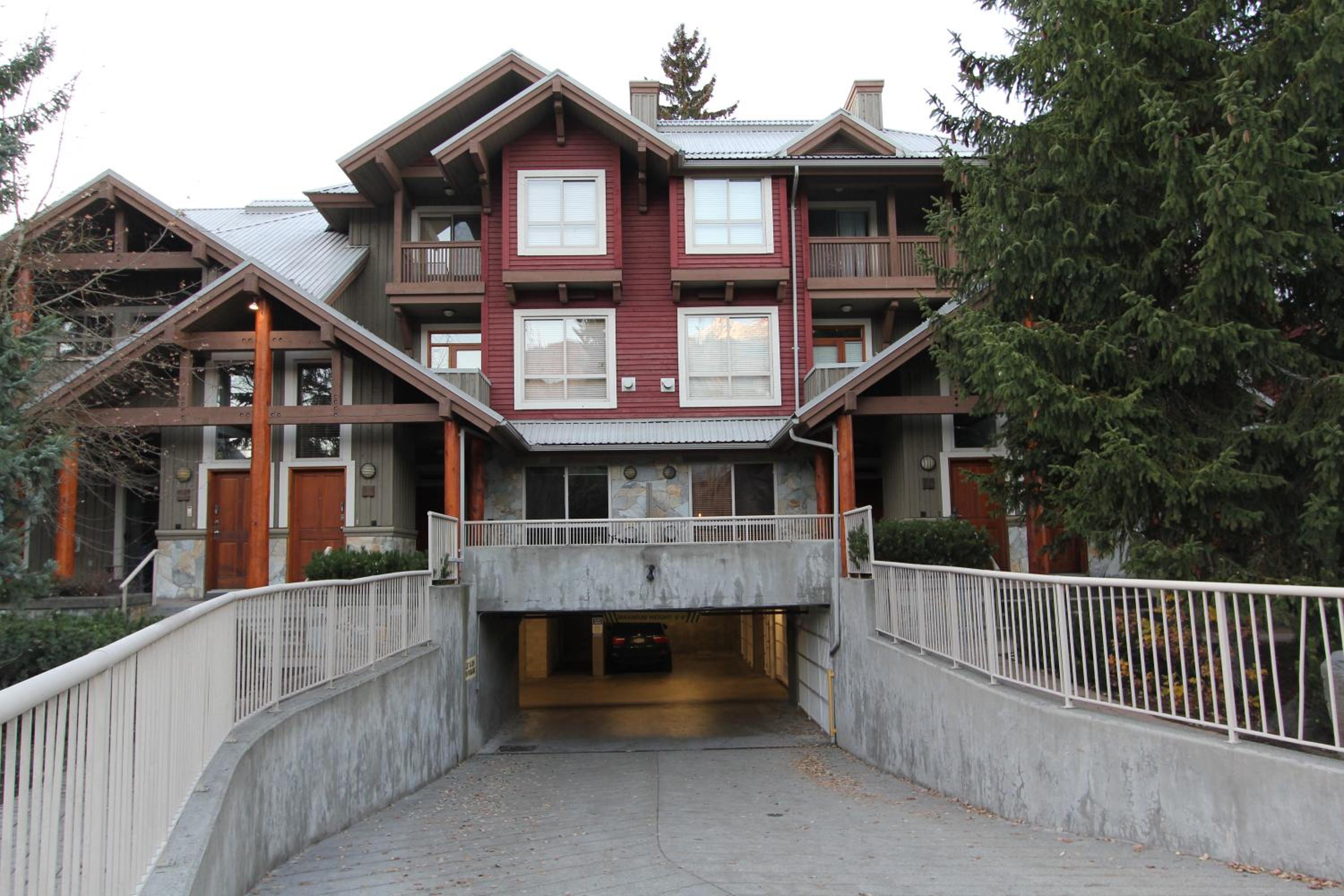 Symphony Condos by Whistler Retreats view 3