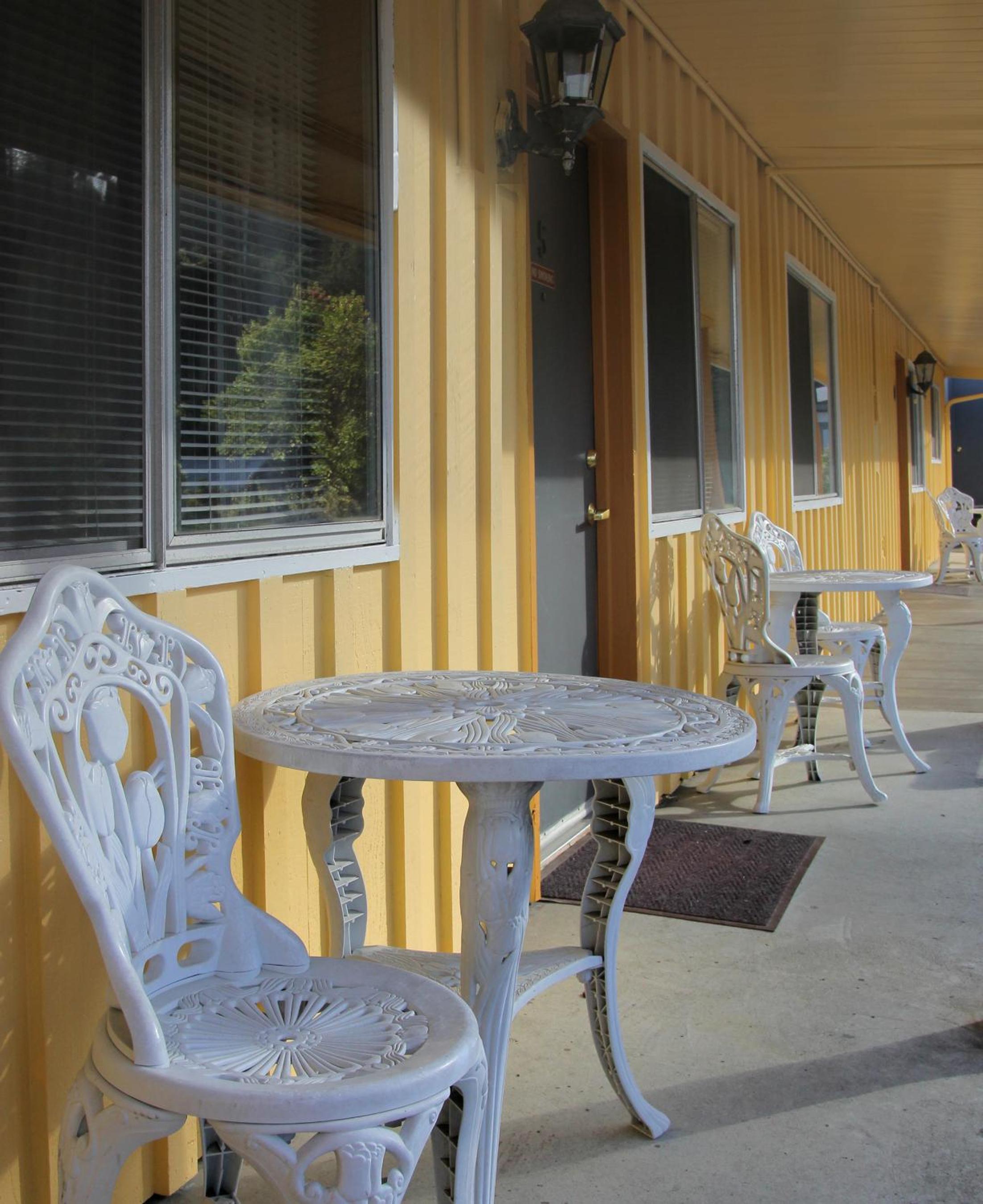 Redwood Suites