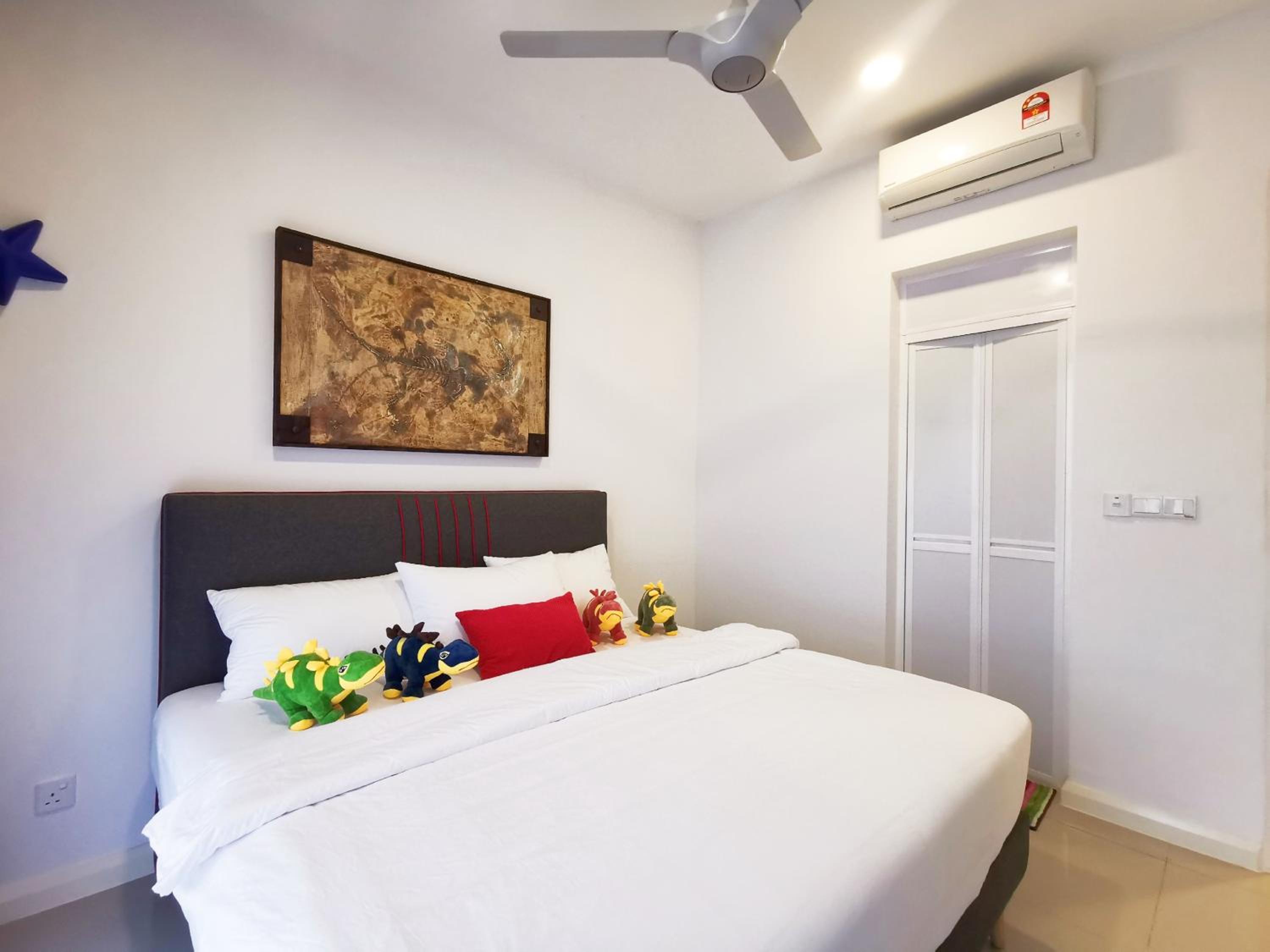 D'Pristine Suites by RR JBcity