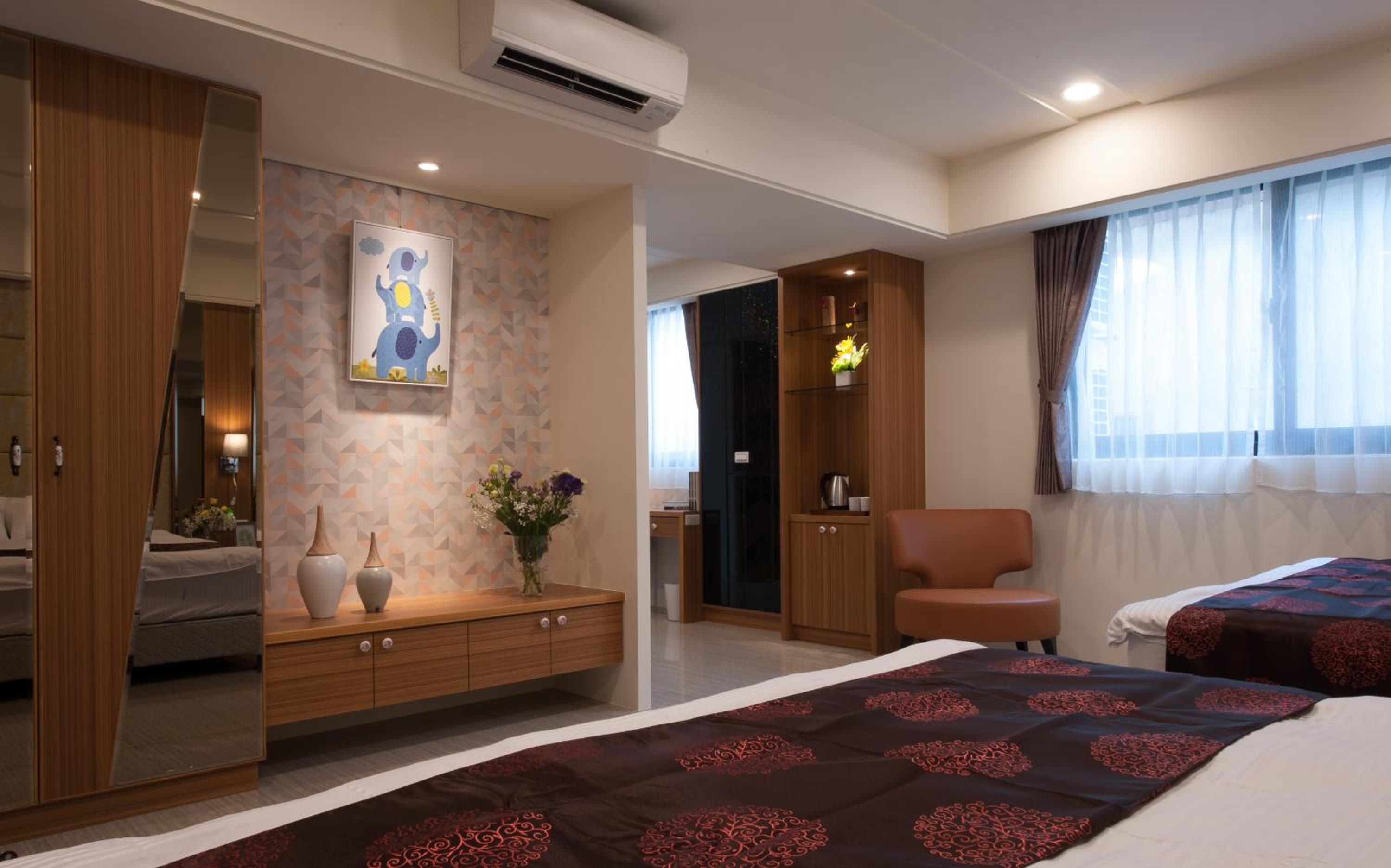 hotel room