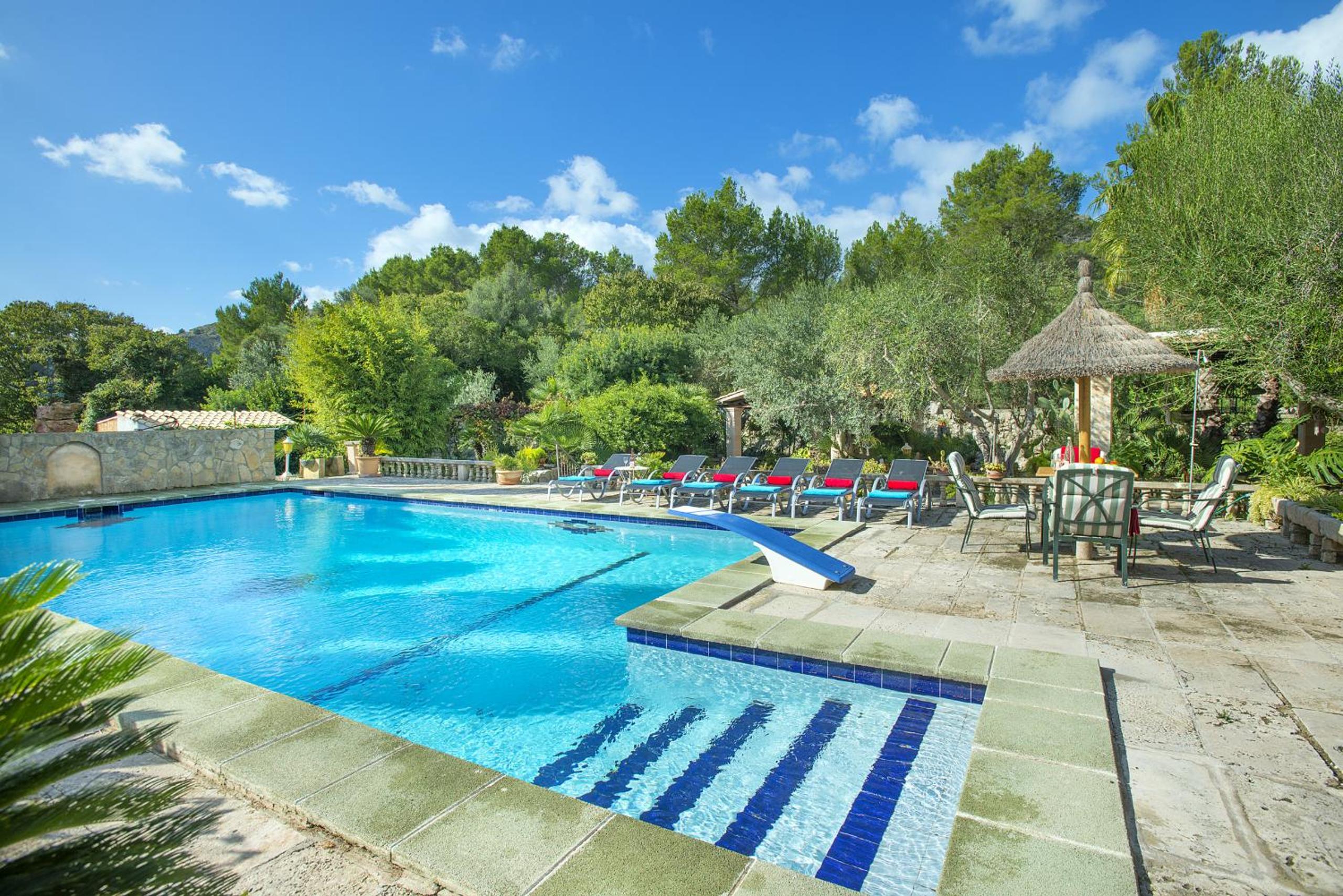 Owl Booking Villa Far - 15 Min Walk to the Beach view 4