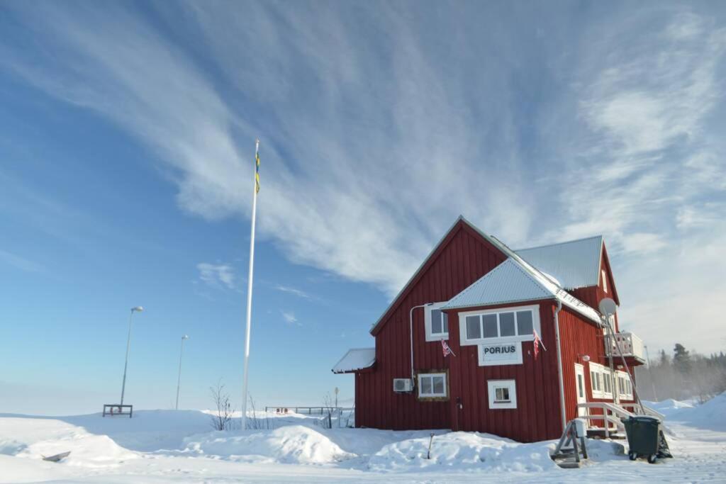 Arctic Colors Northern Lights Apartments view 3