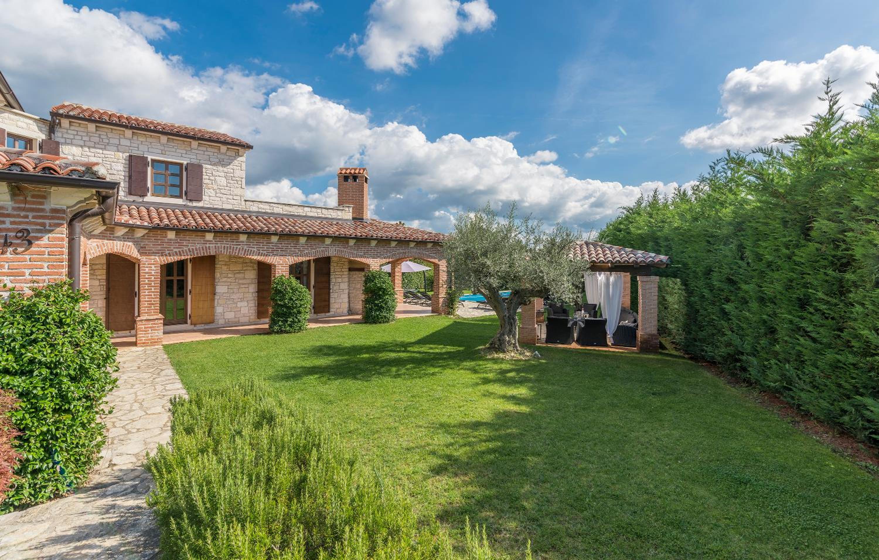 Luxury Unique Stone Villa Rustica in Istria view 5