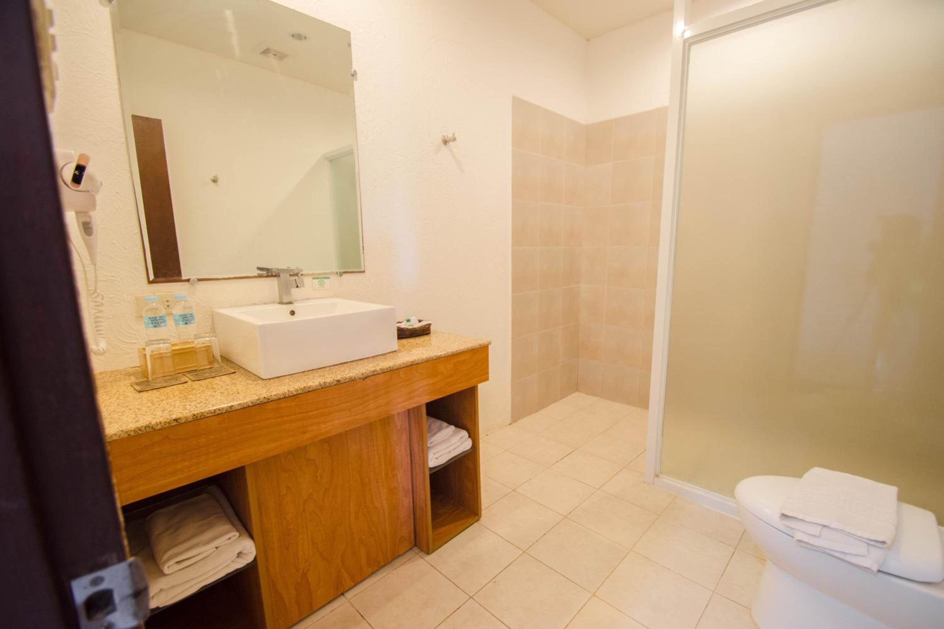 Almont Inland Resort