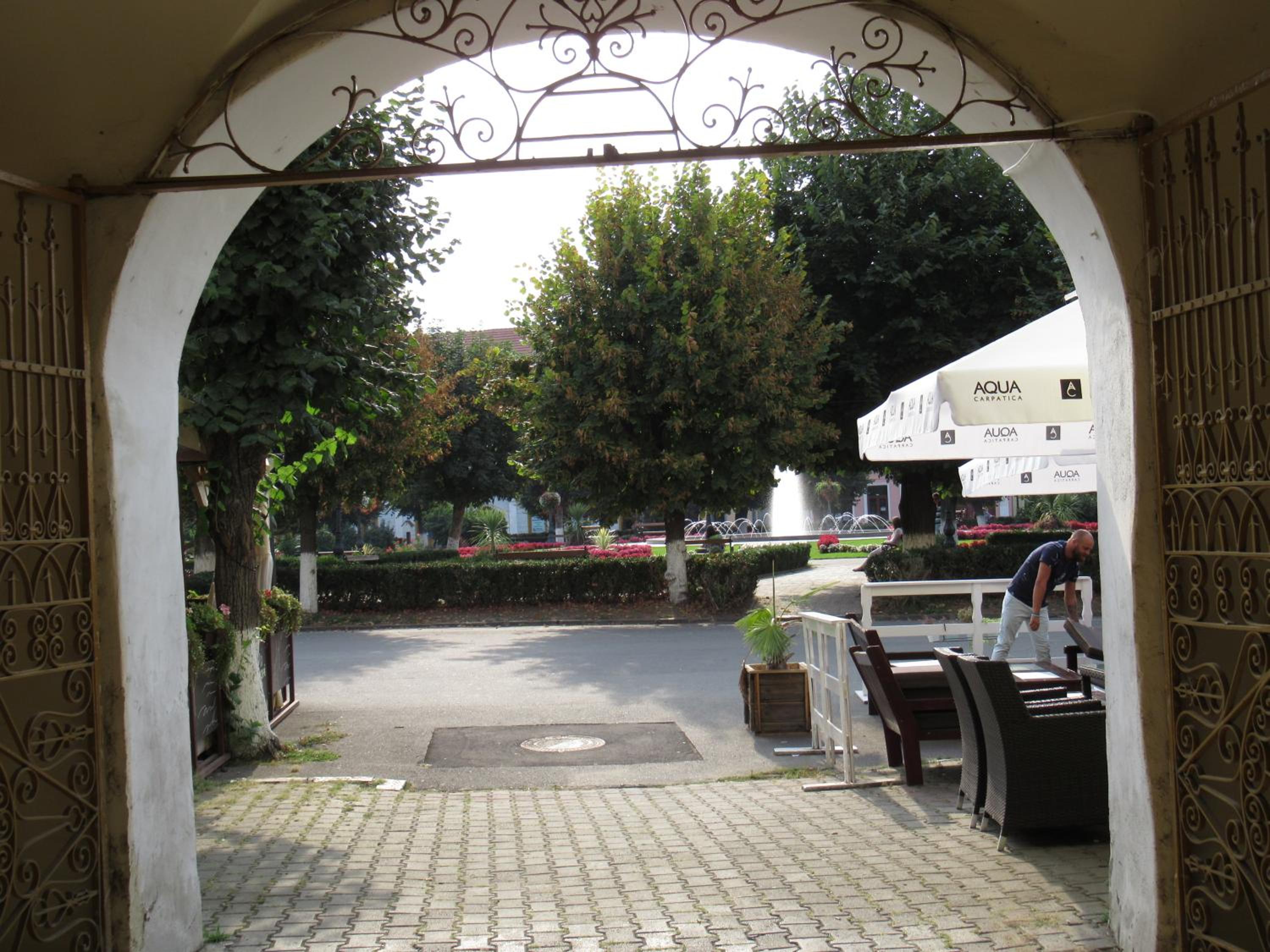 Ferdinand Apartments view 4