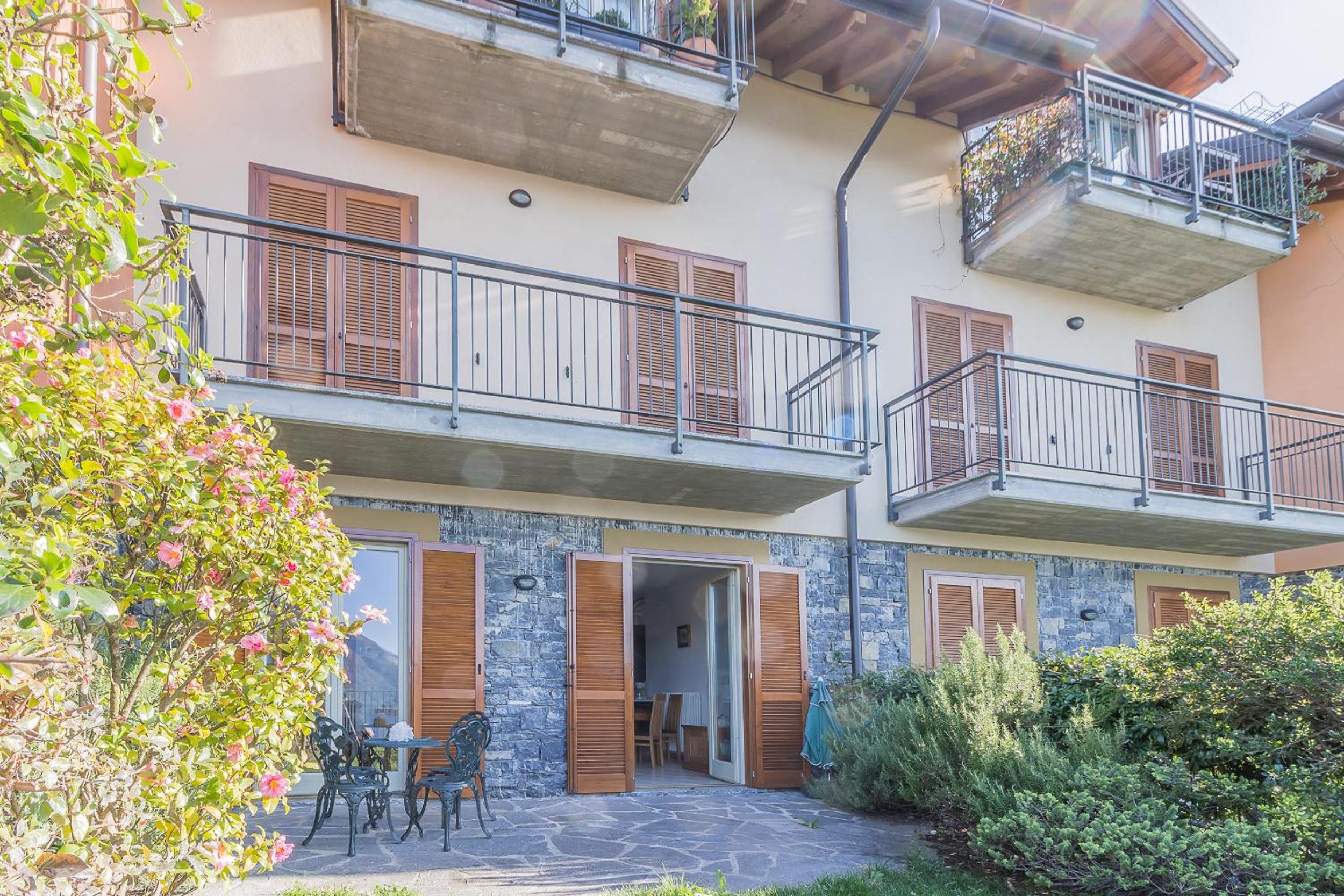Palma Romantic Dream en Perledo — balance & terrace