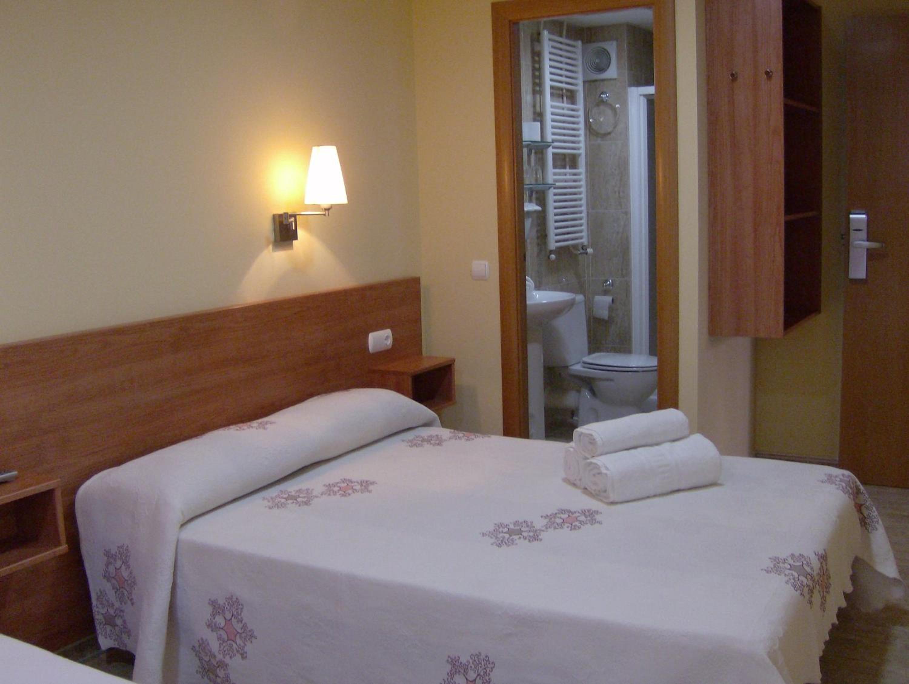 Hostal Sant Sadurní view 3