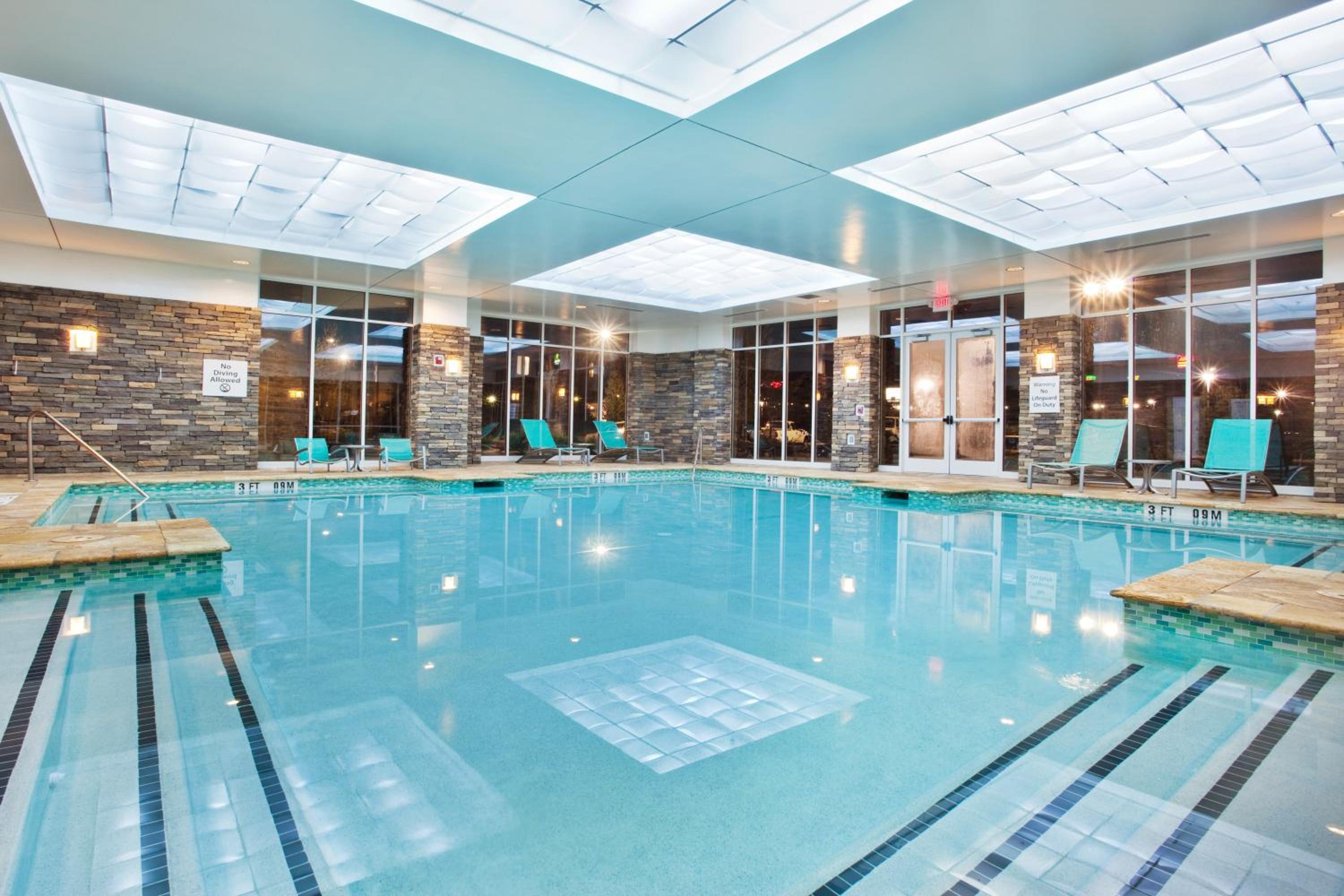 Macon Vacations - Holiday Inn Macon North, an IHG Hotel - Property Image 9