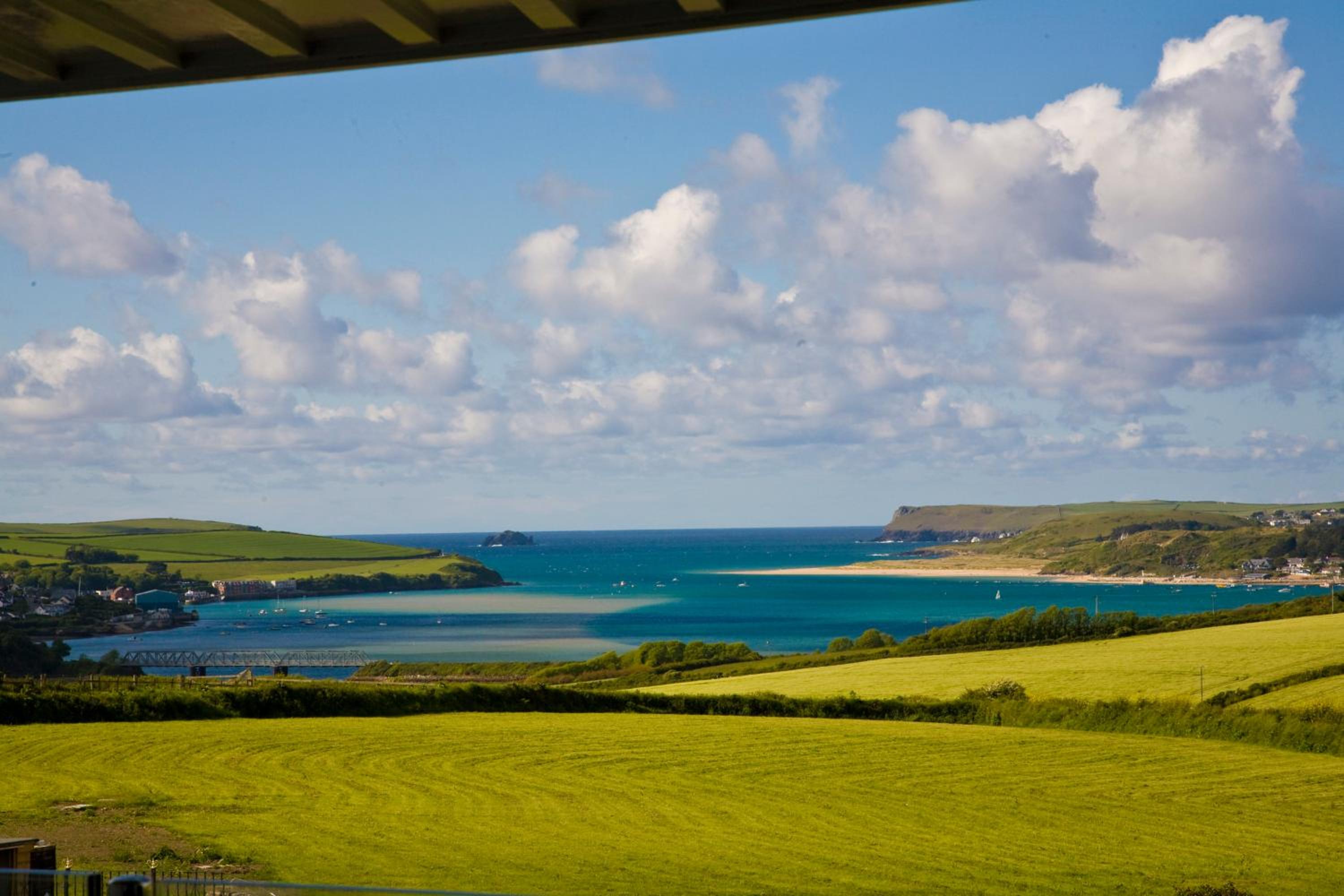The Pickwick Inn & Oliver's Restaurant view 5