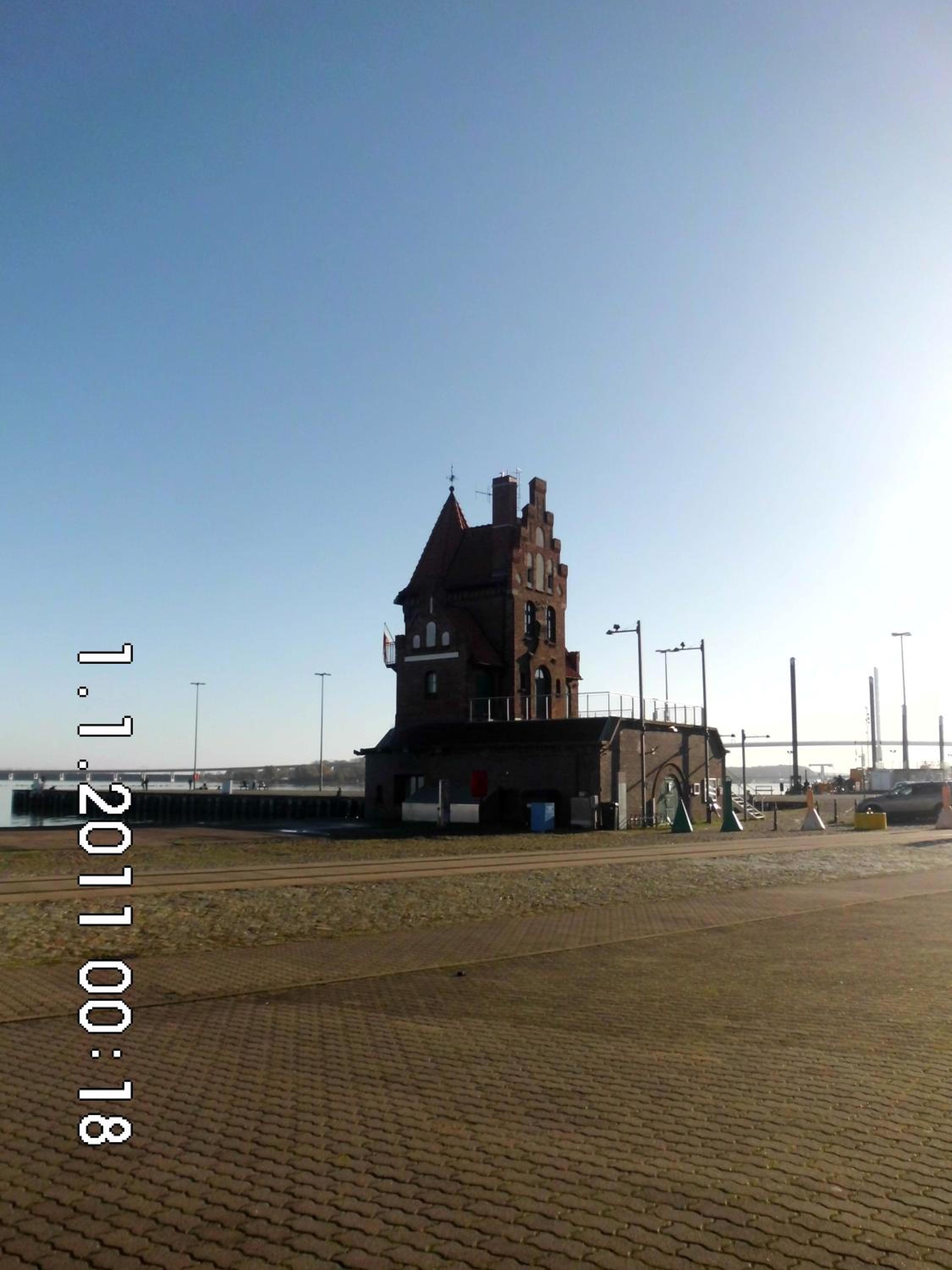 Photo 11