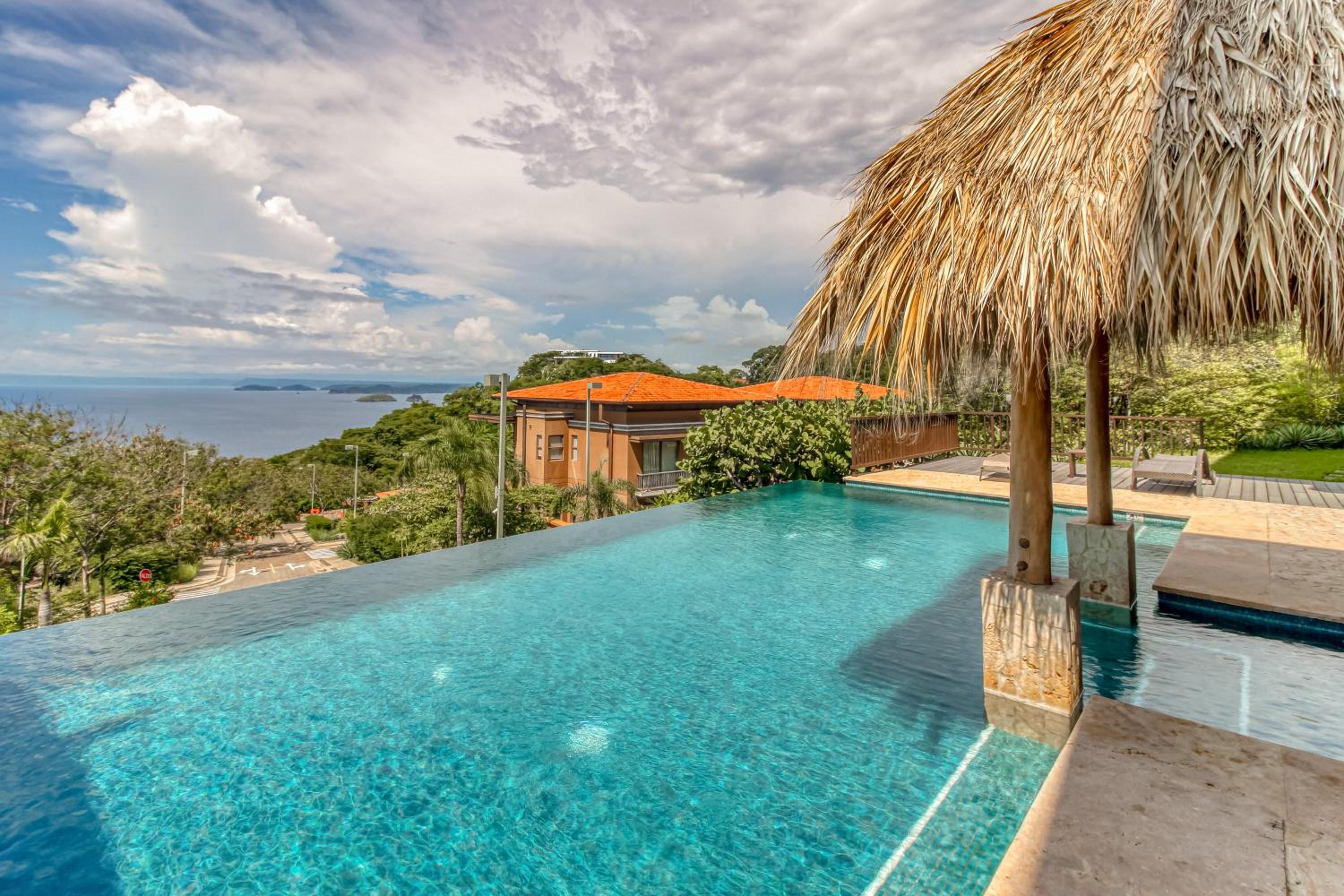 Azul Paraiso 7B view 5