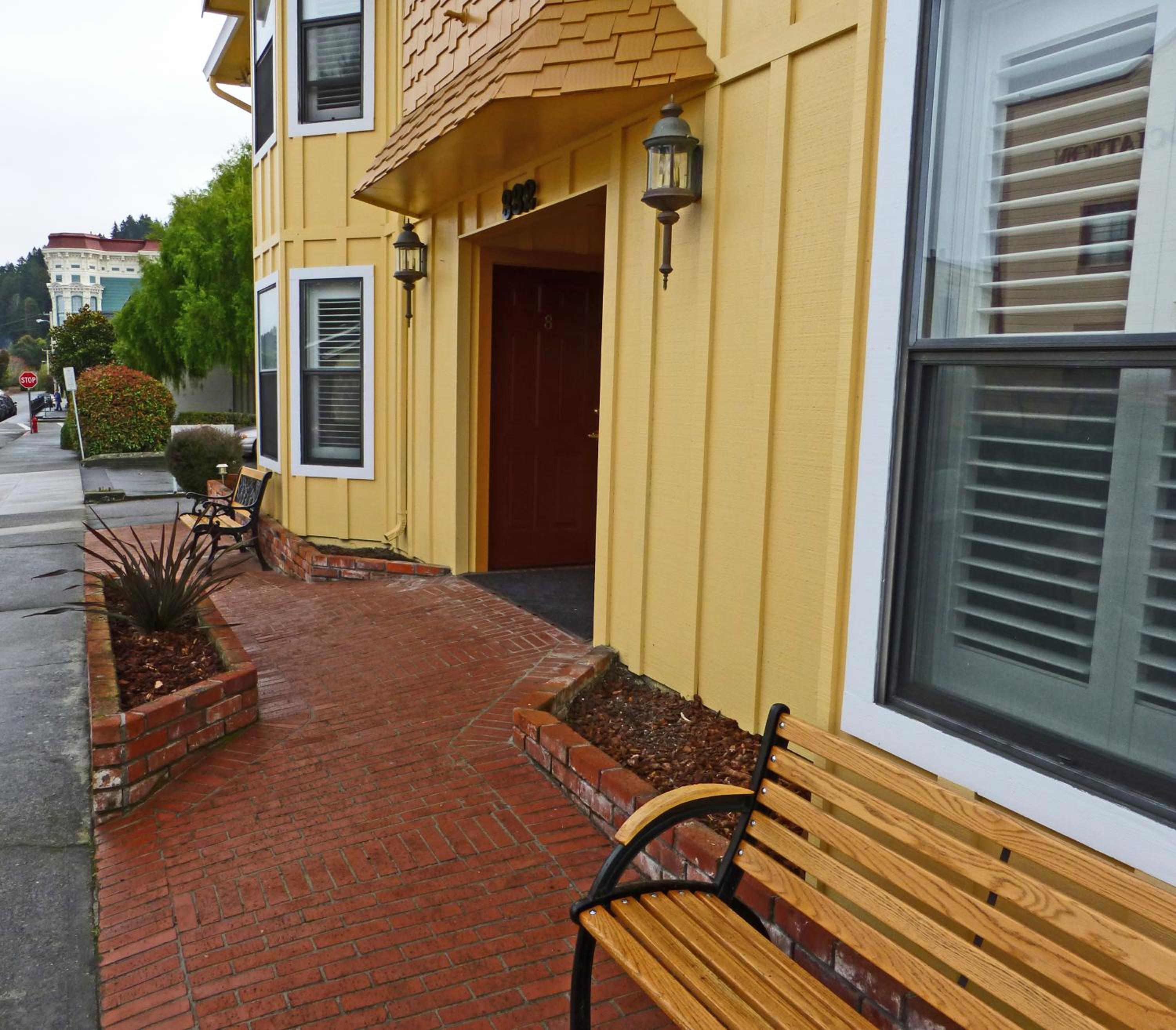 Redwood Suites