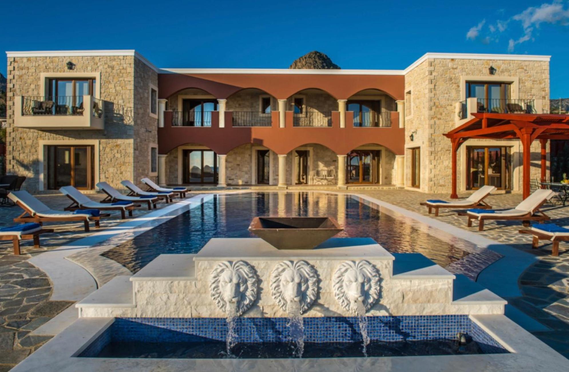 Villa Kastello Kalliste, Wine Dark Sea Villas view 5