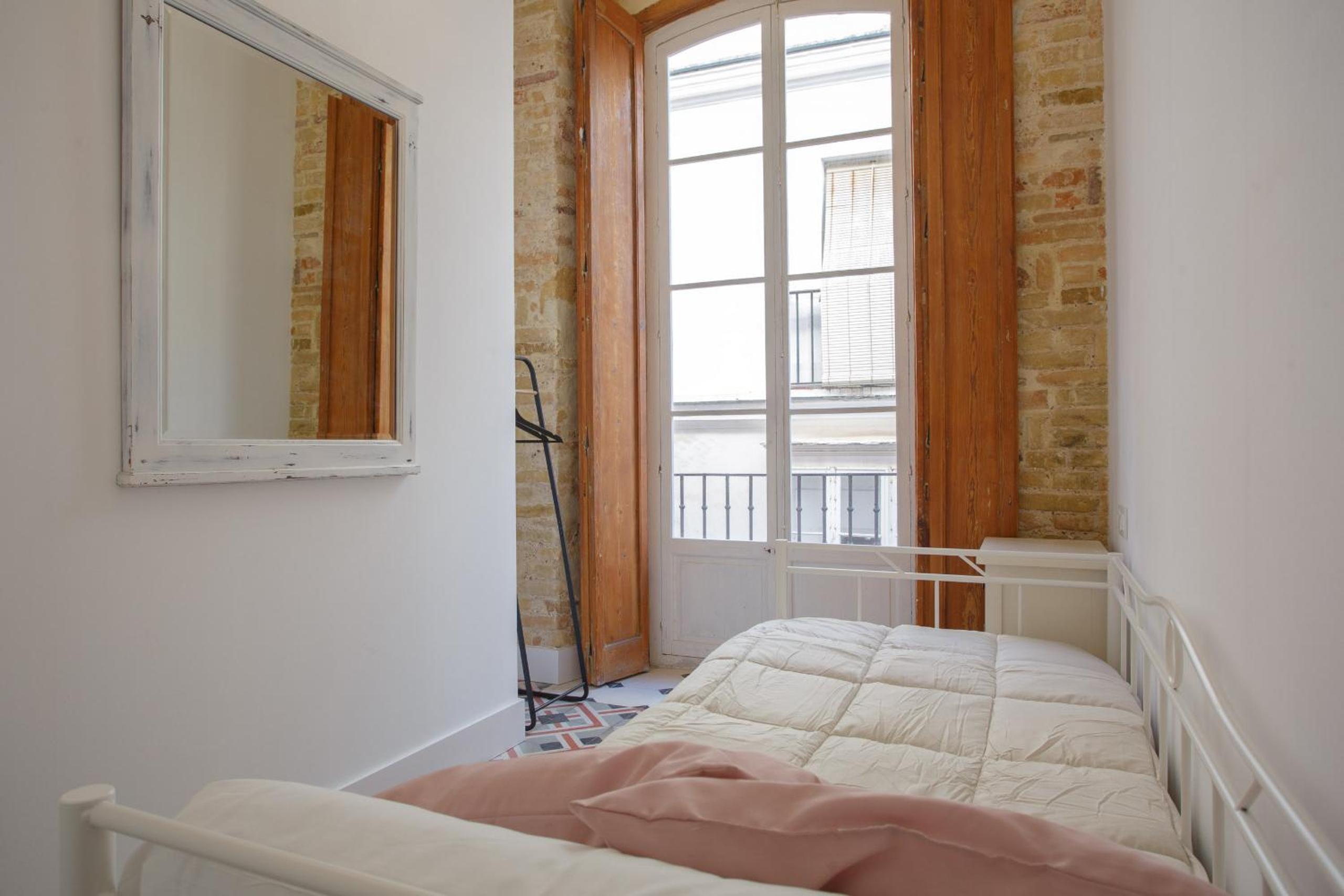 Casa Del COLECCIONISTA by Cadiz4Rentals view 4