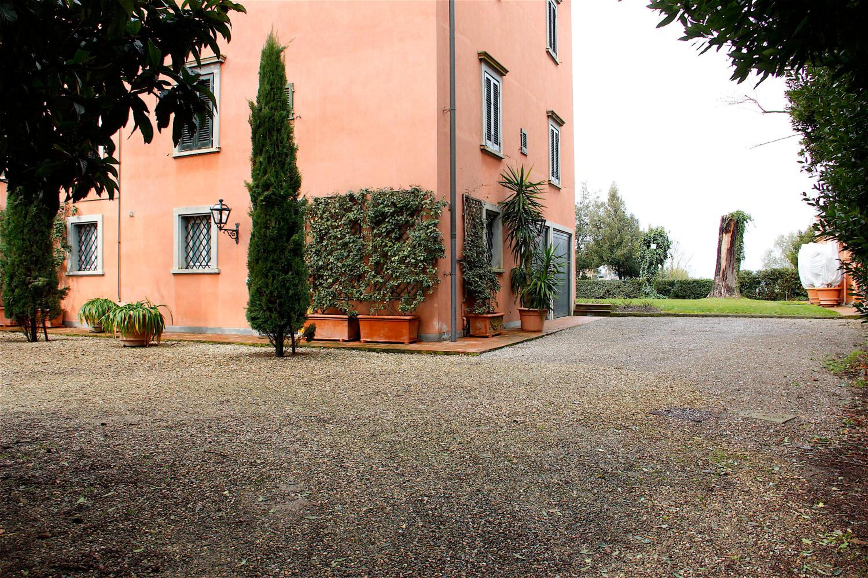 Photo 28