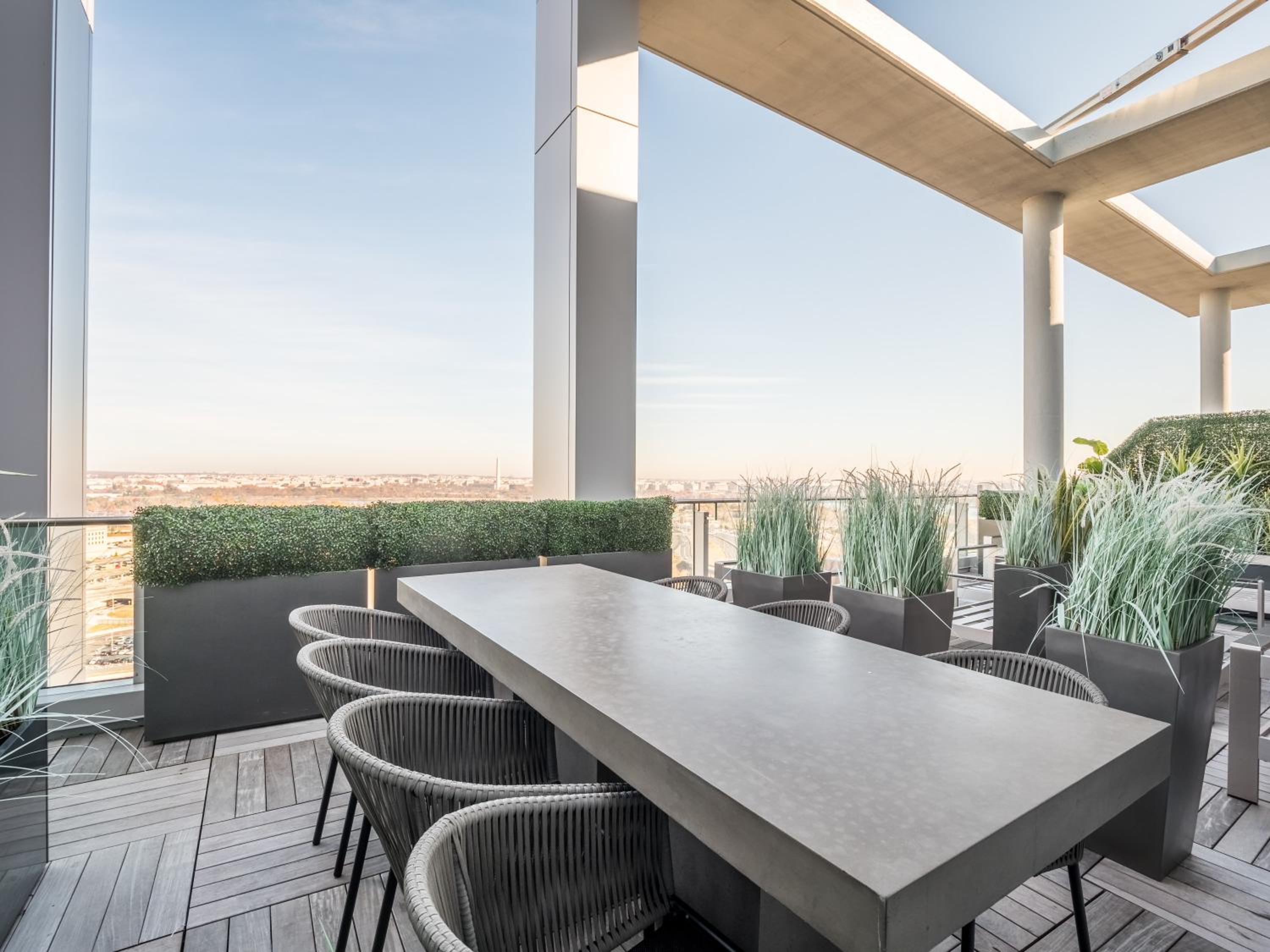 Global Luxury Suites Crystal City