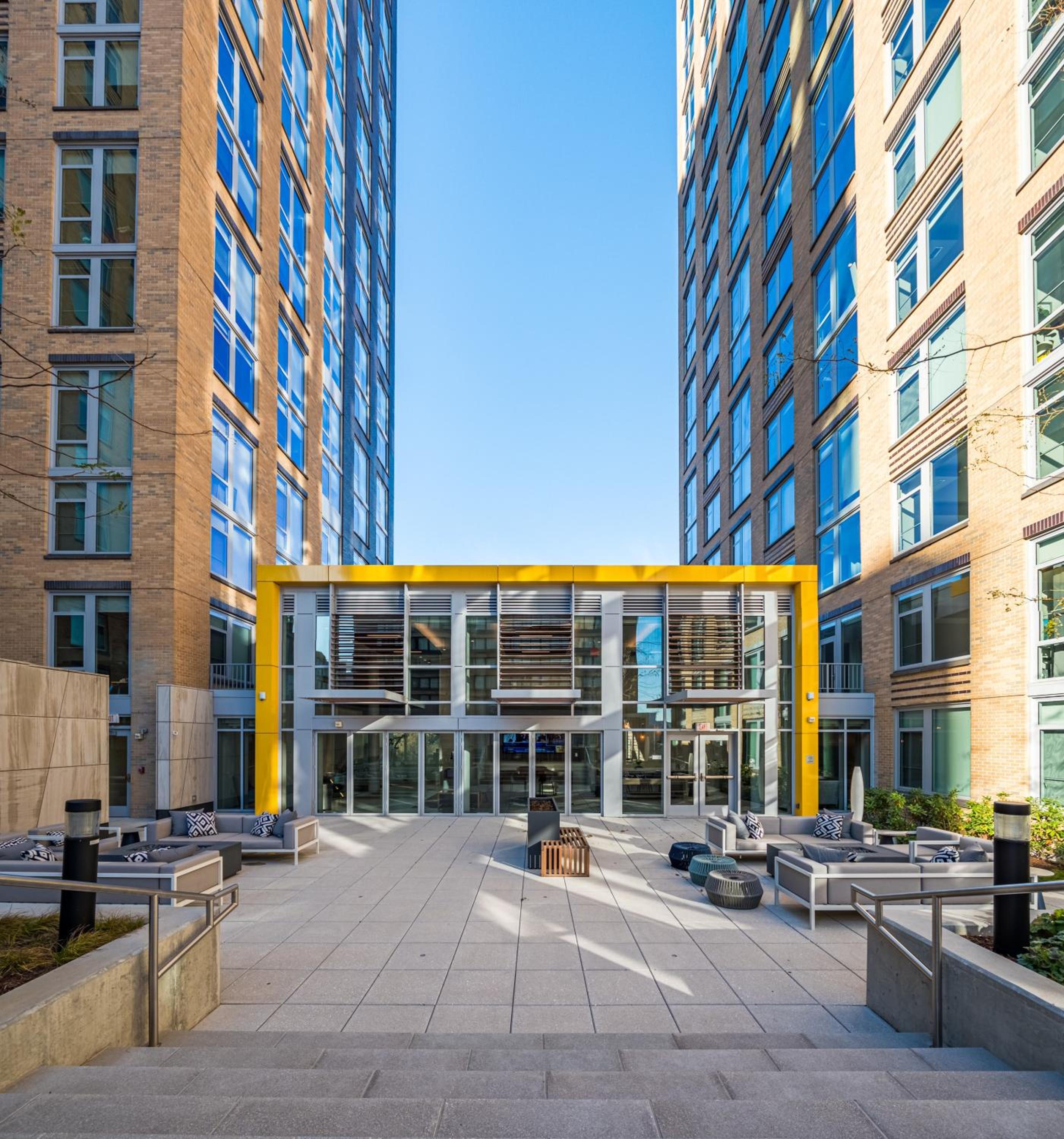 Global Luxury Suites Crystal City