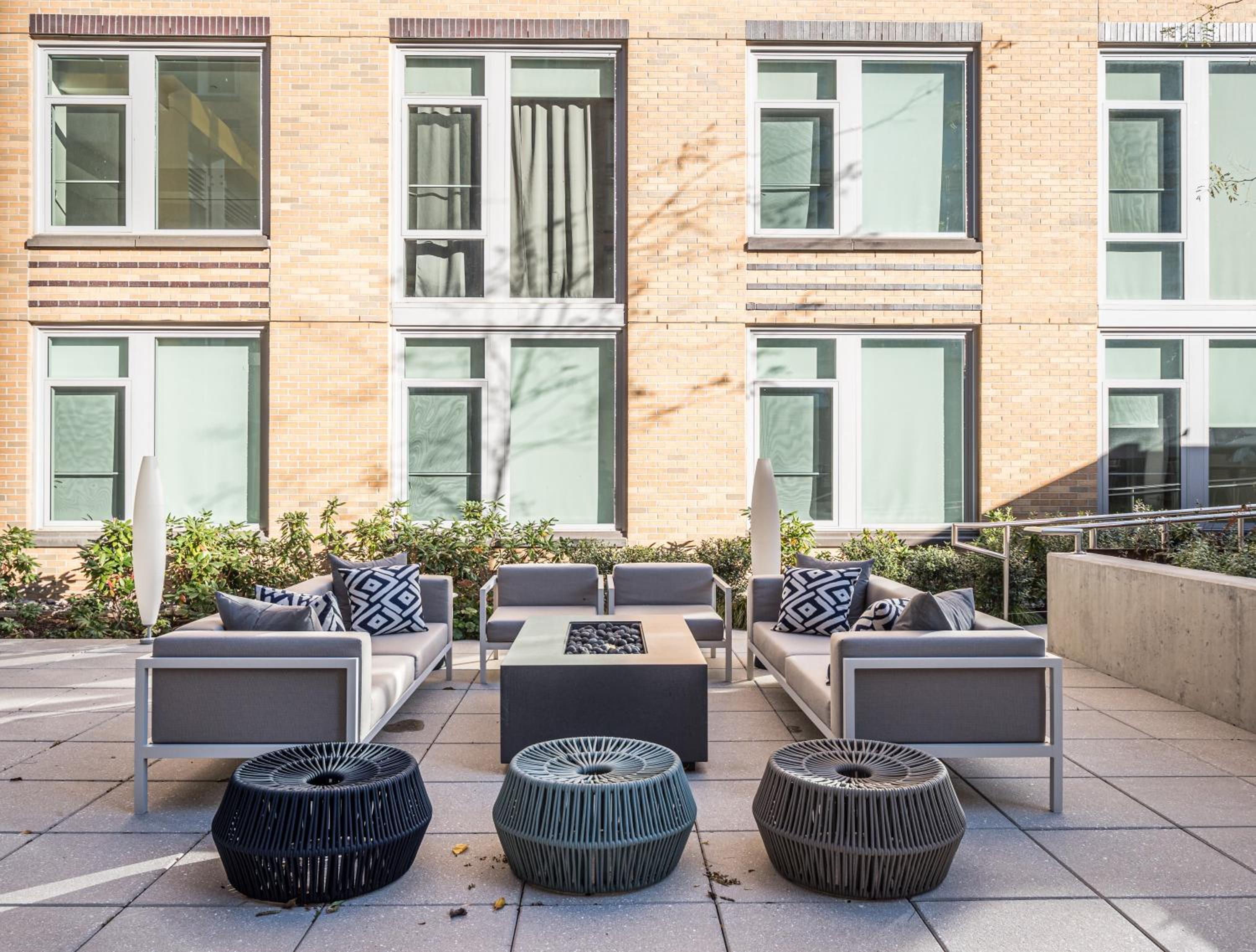 Global Luxury Suites Crystal City