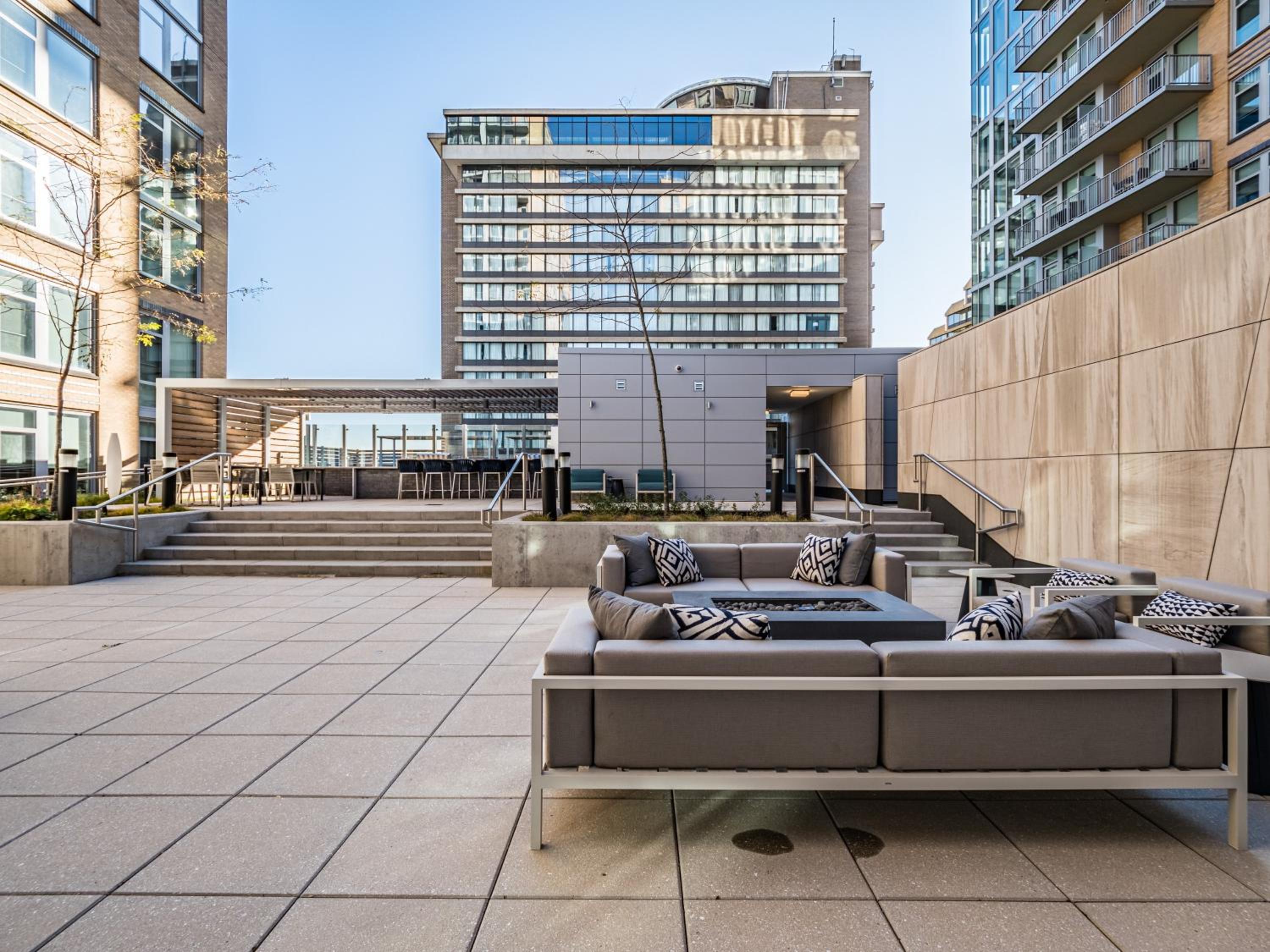 Global Luxury Suites Crystal City