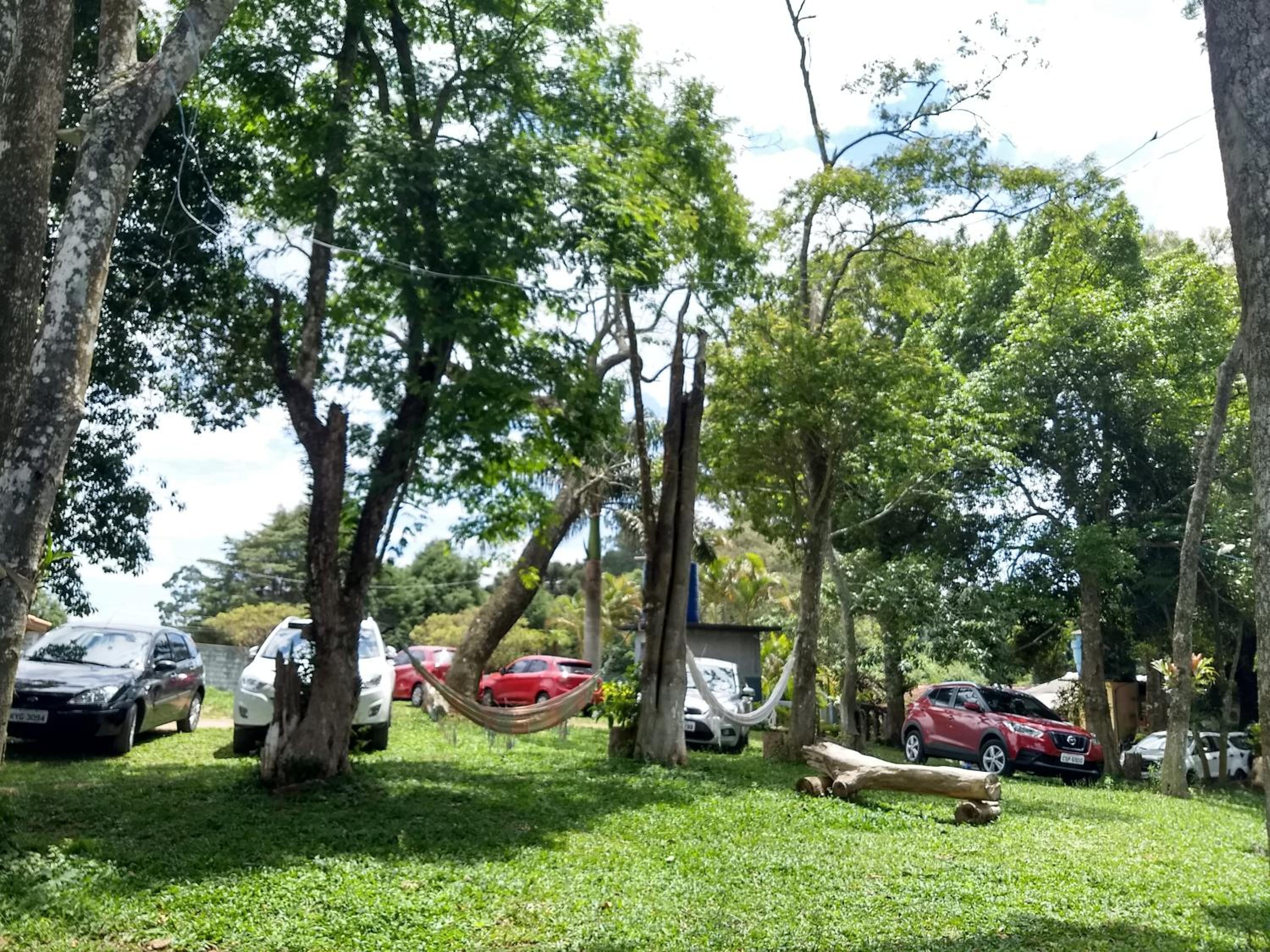 Hospedagem Chalé pousada Chácara Cantinho do Mozão