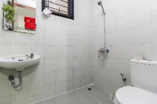 RedDoorz Plus near Trisakti University