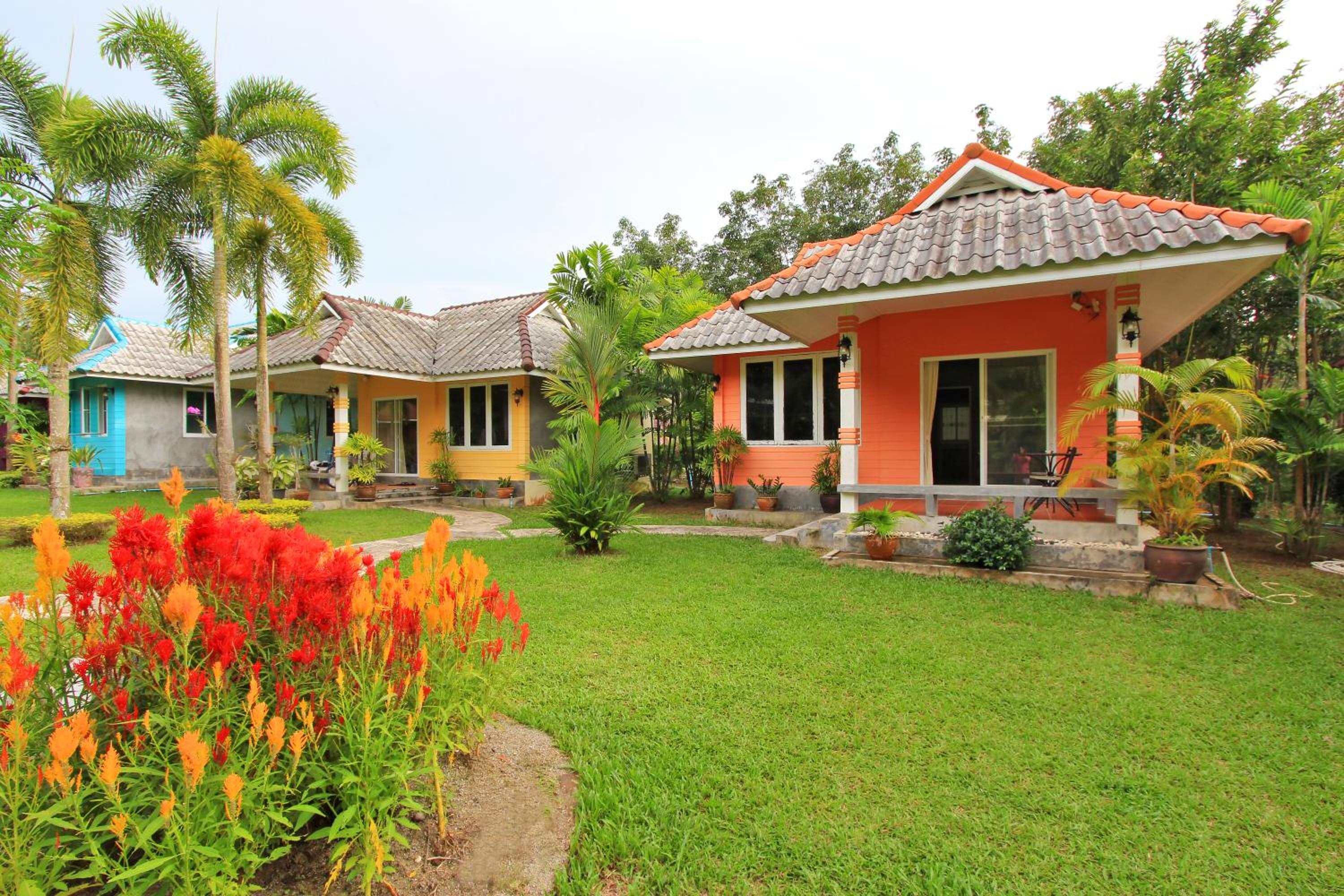 Maikhao Home Garden Bungalow