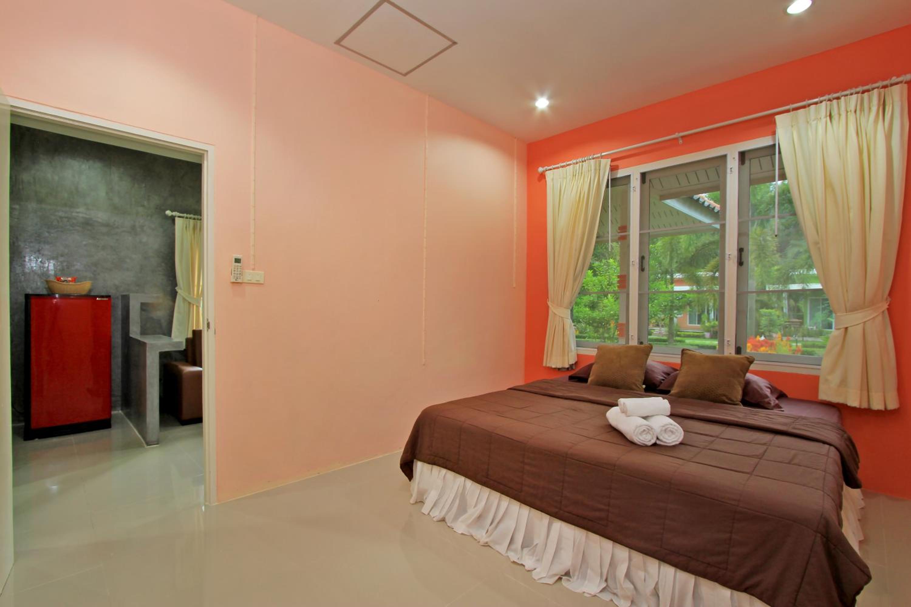 Maikhao Home Garden Bungalow