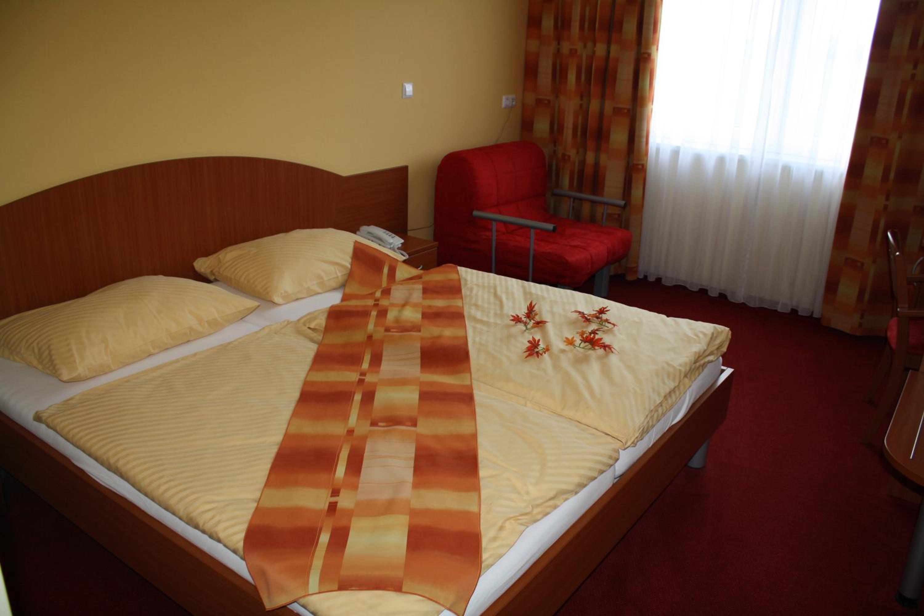 Photo 37