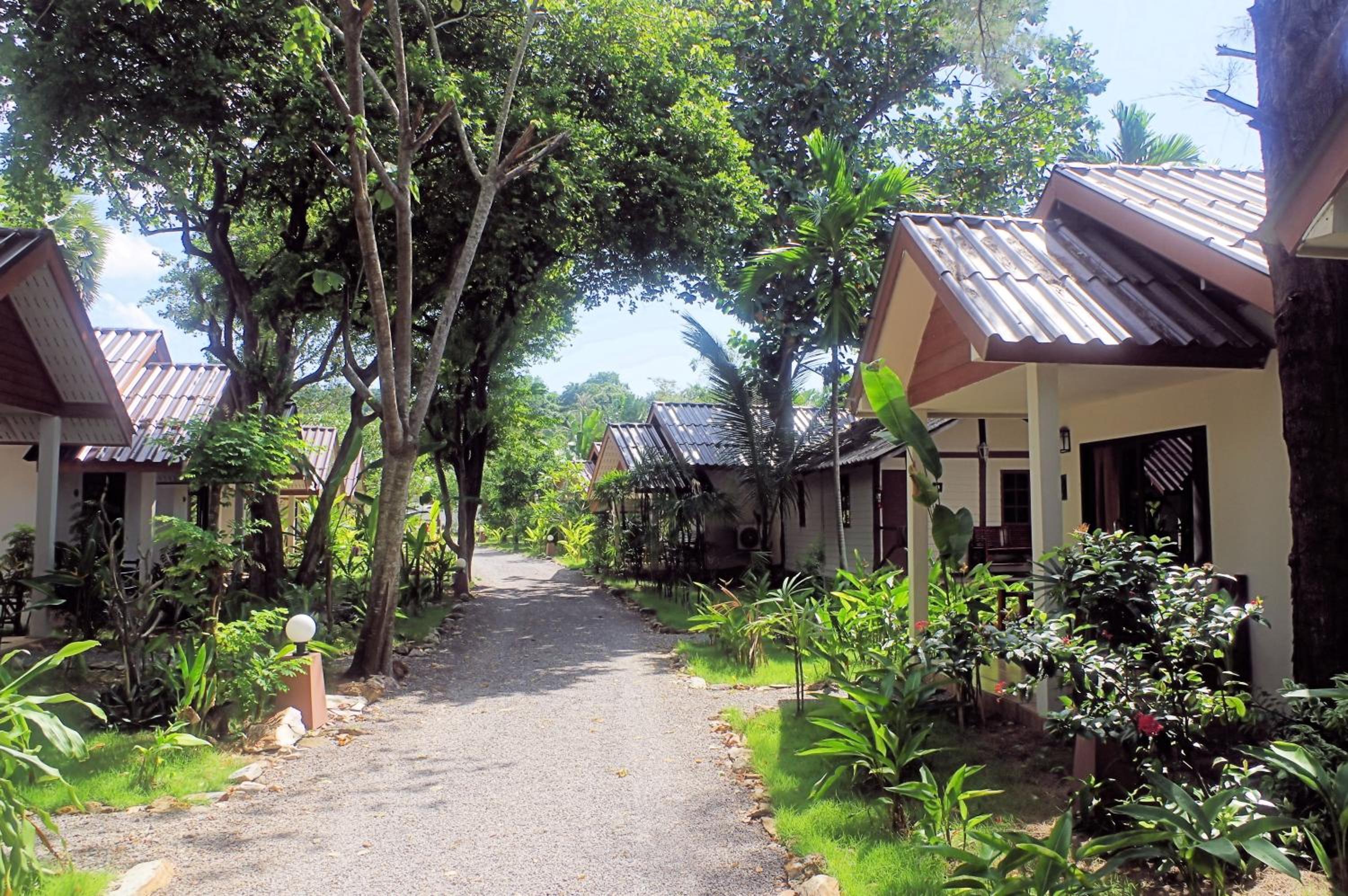 Thai House Beach Resort
