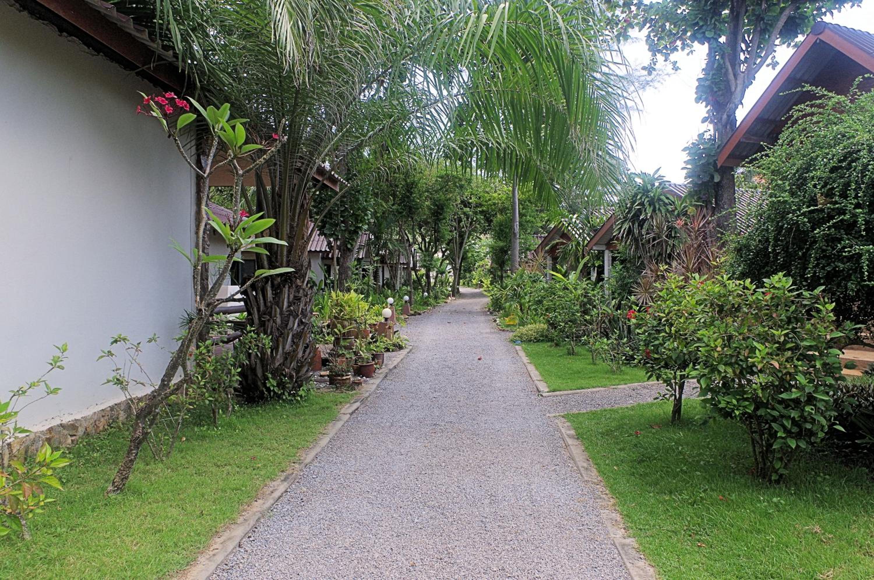 Thai House Beach Resort
