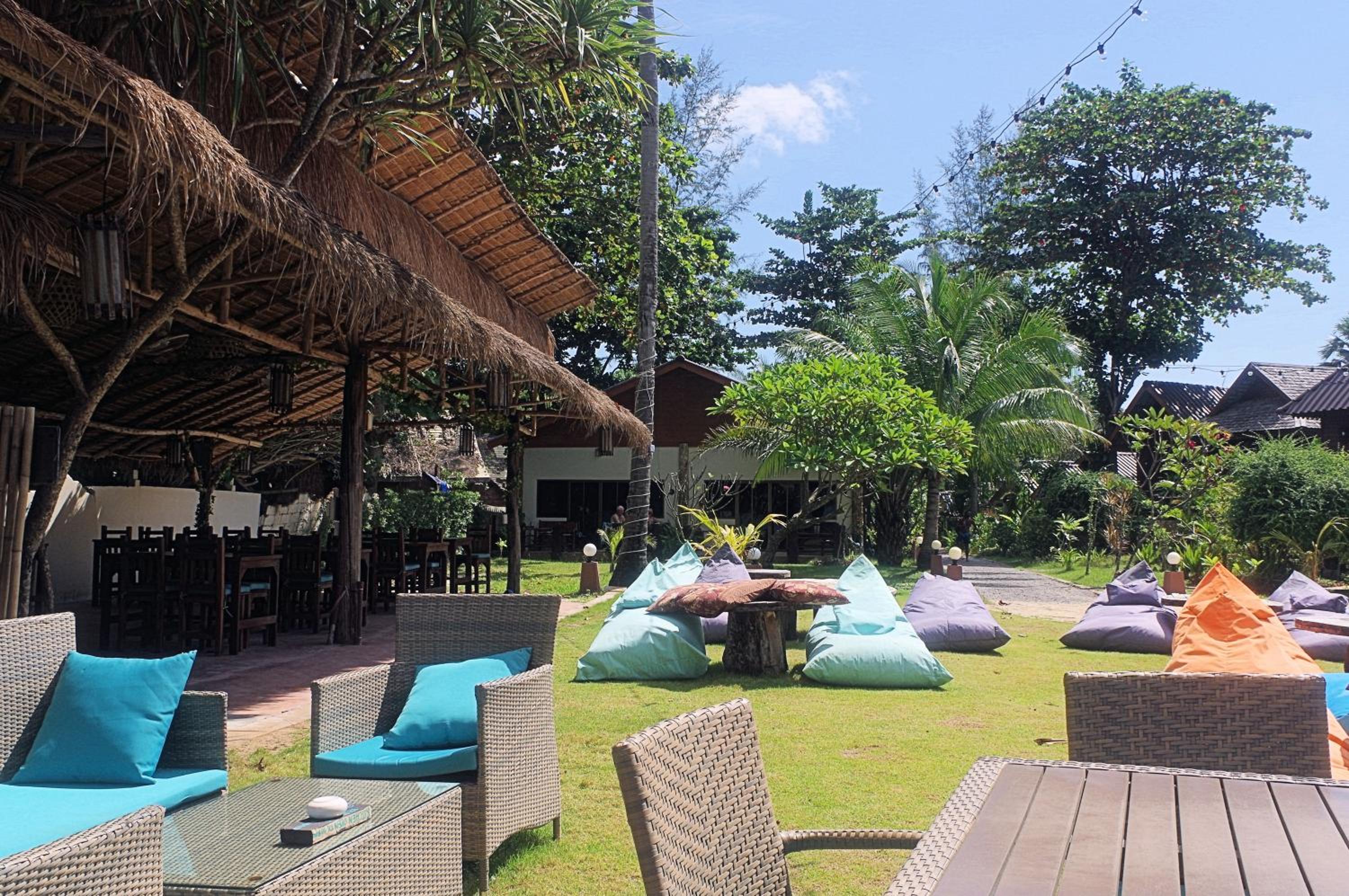 Thai House Beach Resort