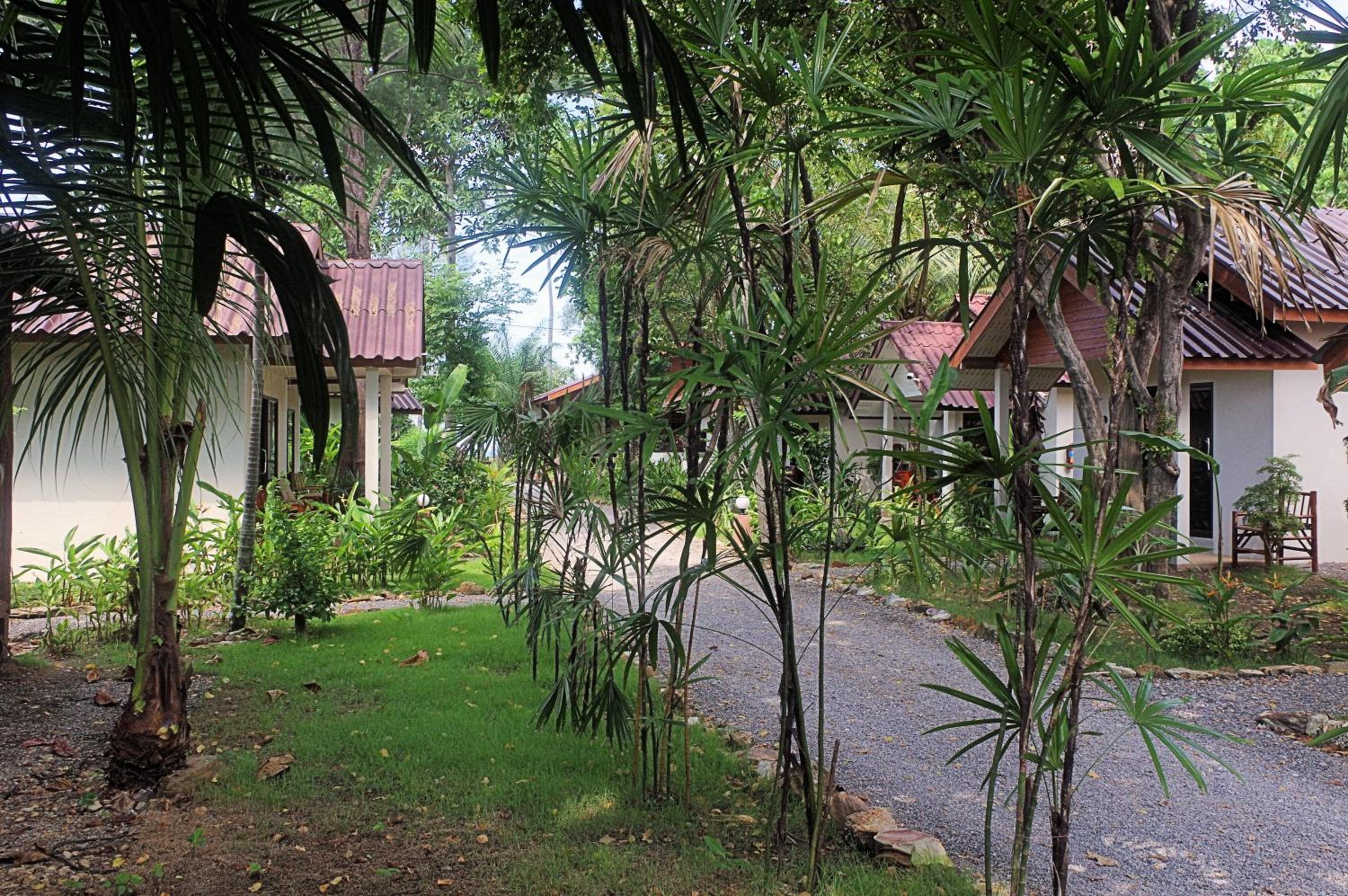 Thai House Beach Resort
