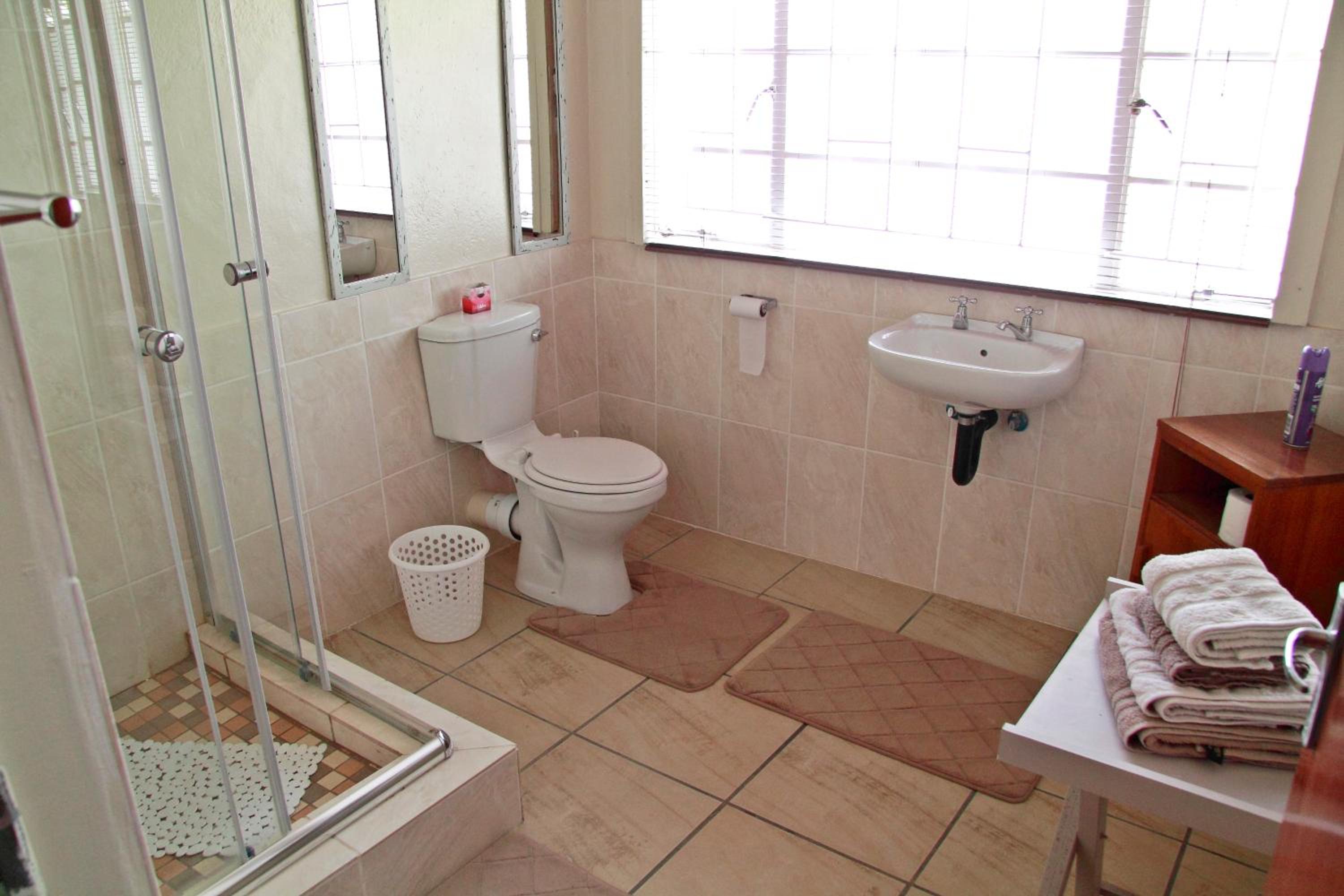 Kaniklani Guest Apartments view 3