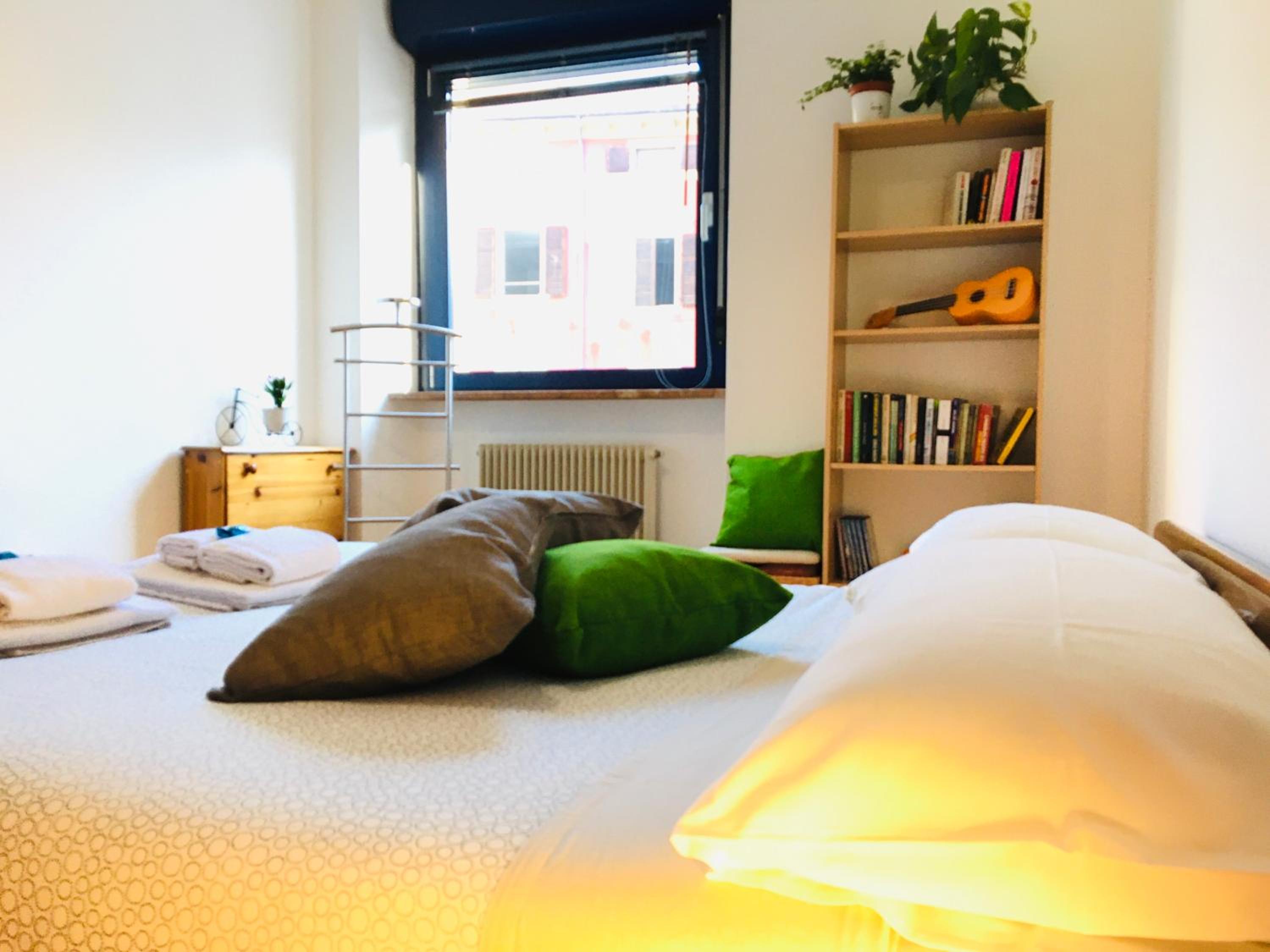 Easy flat en Trento — hotel room