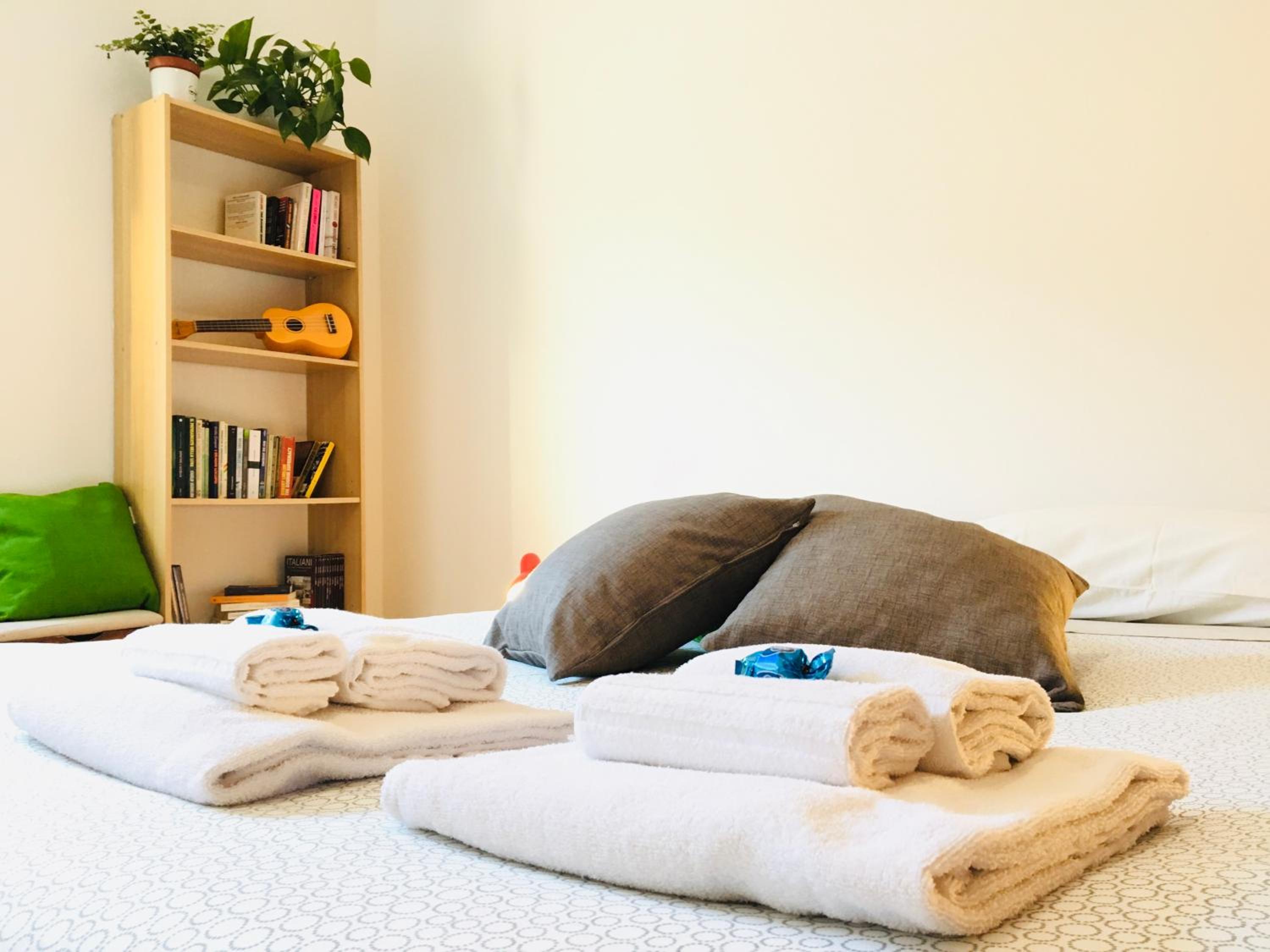Easy flat en Trento — hotel room