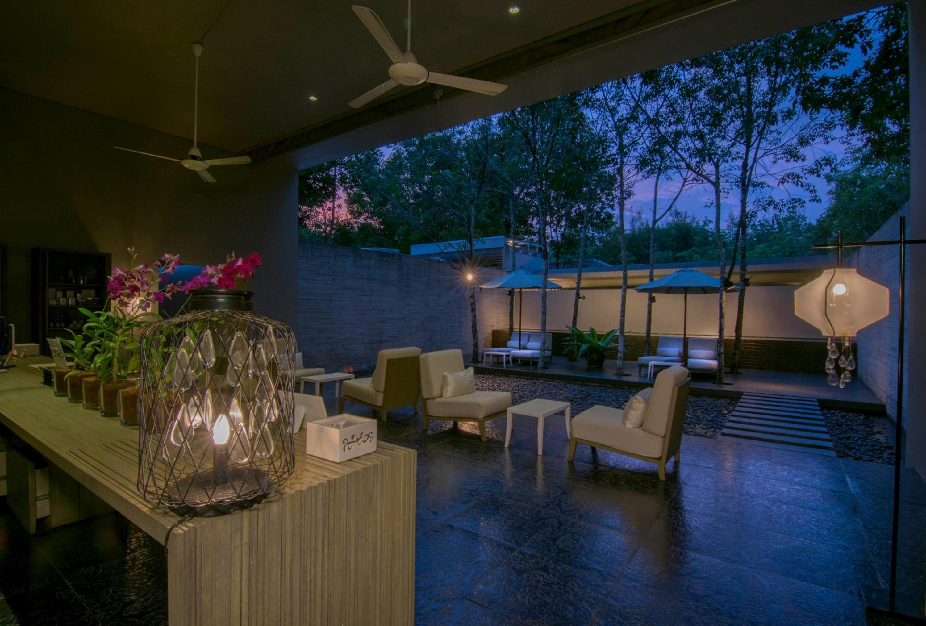 lounge
