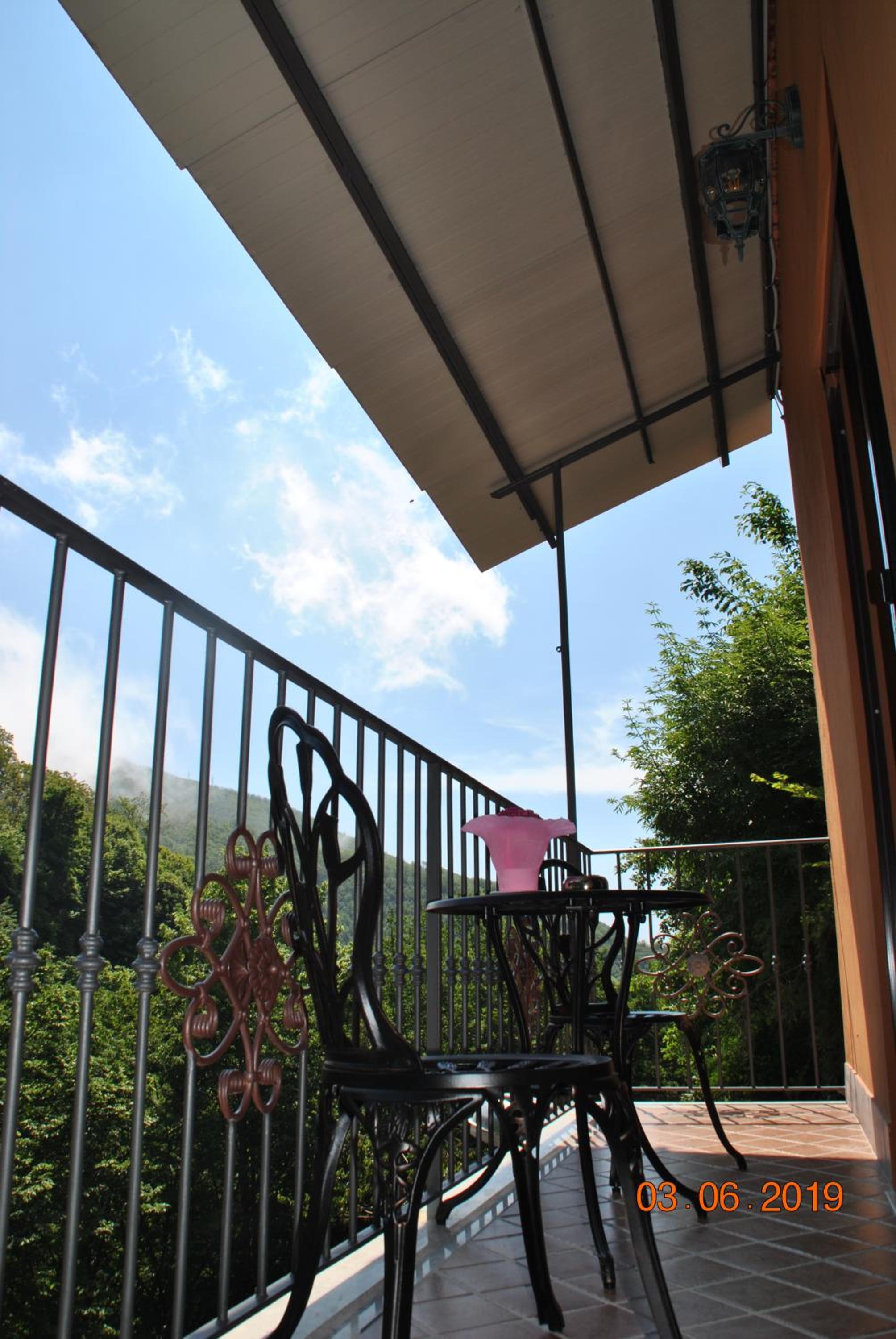 VICO EQUENSE B&B 40 Steps view 4