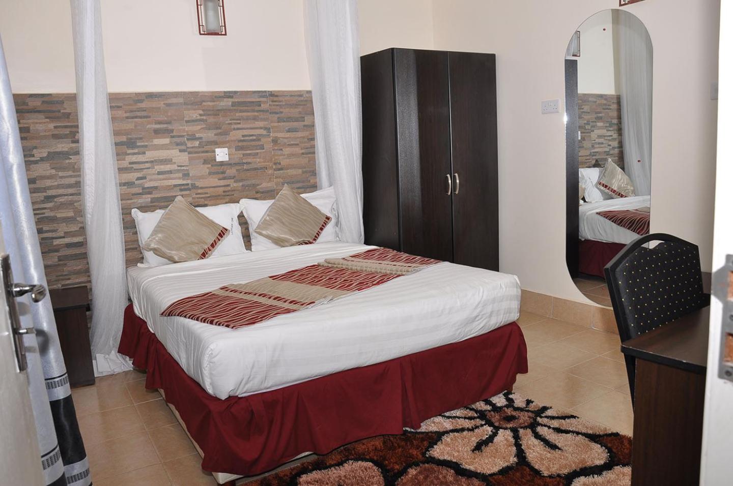 Latitude 1 Suites