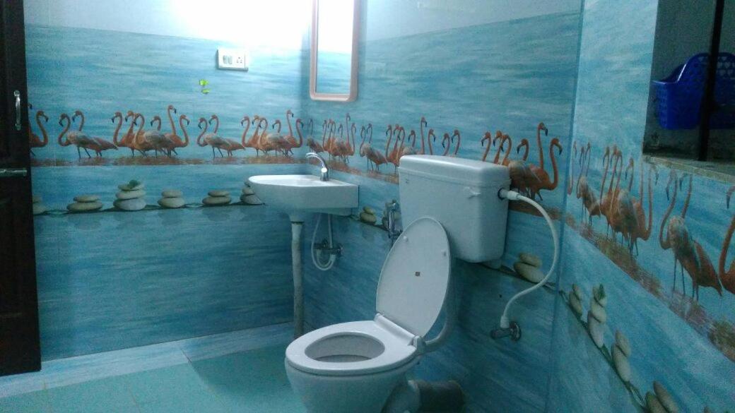 A Ooty Honey Huts
