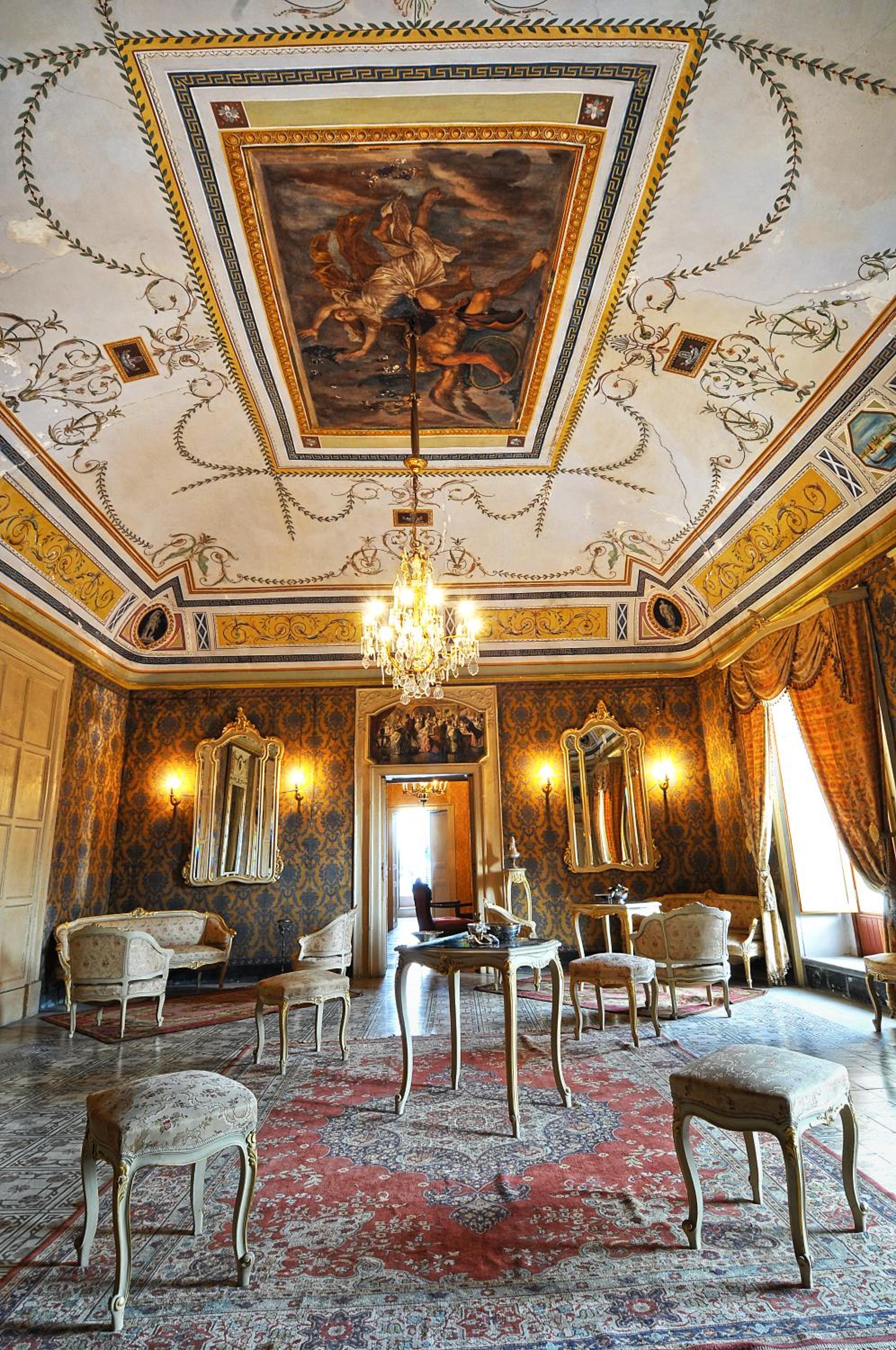 lounge