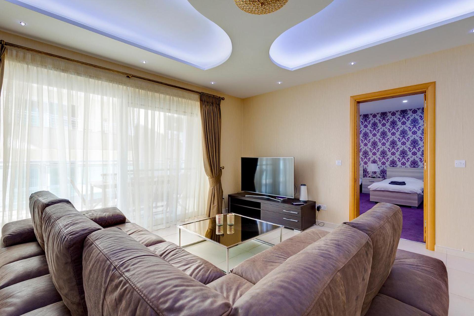 Luxury Apt w/ Side Seaviews and Pool, Top Location view 3