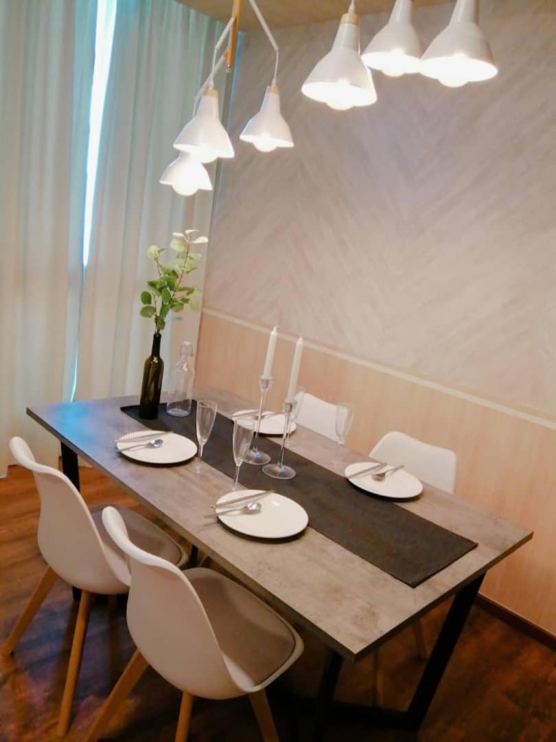Vivacity Jazz 3 Apartment Kuching 125 view 2