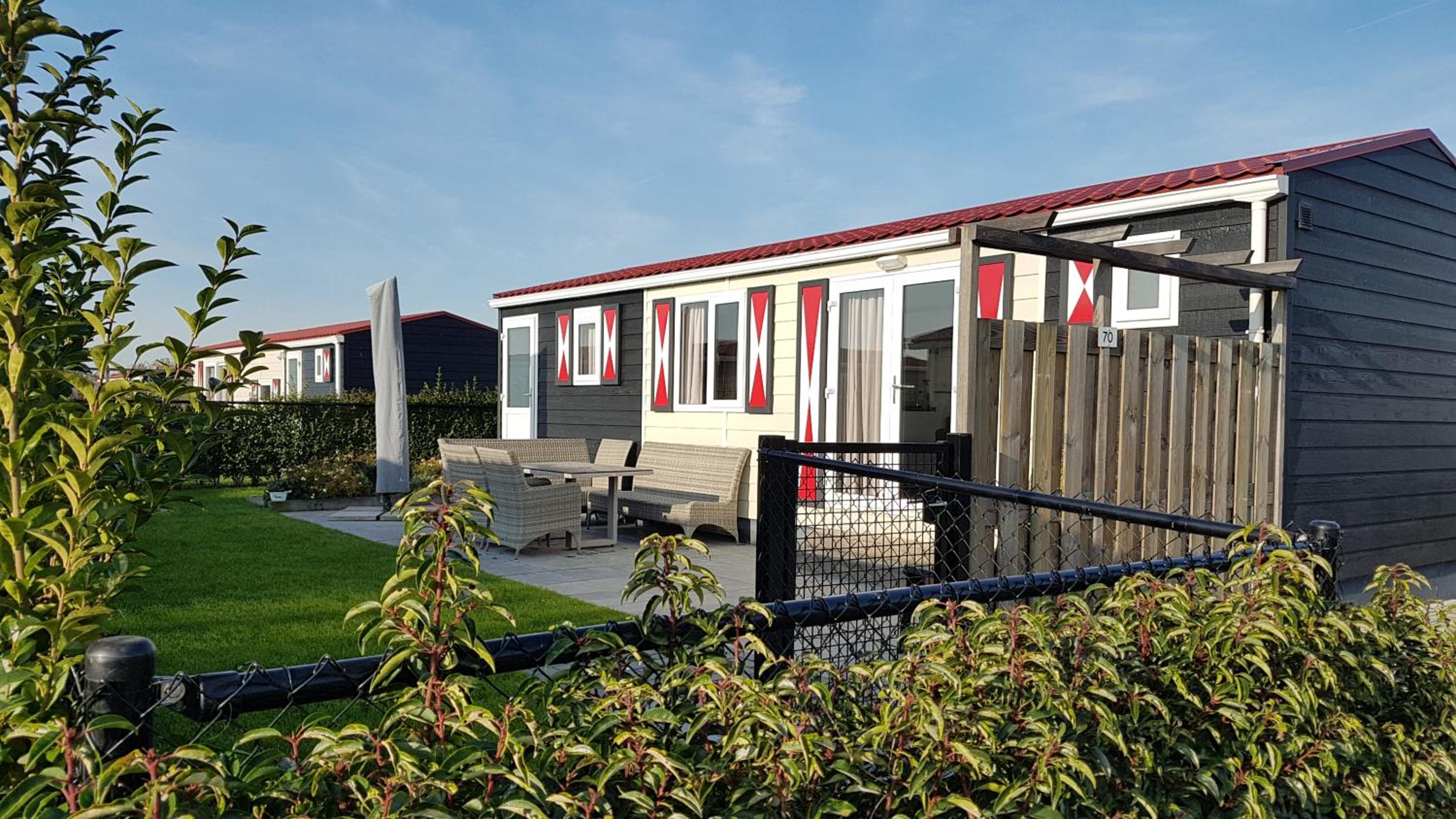 Chalet Veere - eingezäunter Garten, hundefreundlich & ruhig in Zeeland