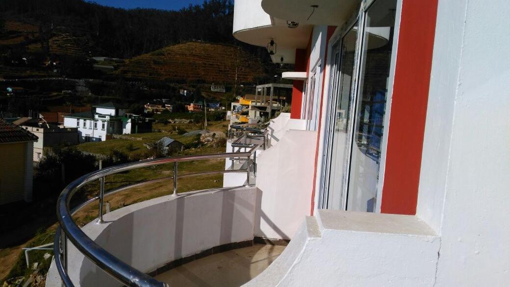 A Ooty Honey Huts