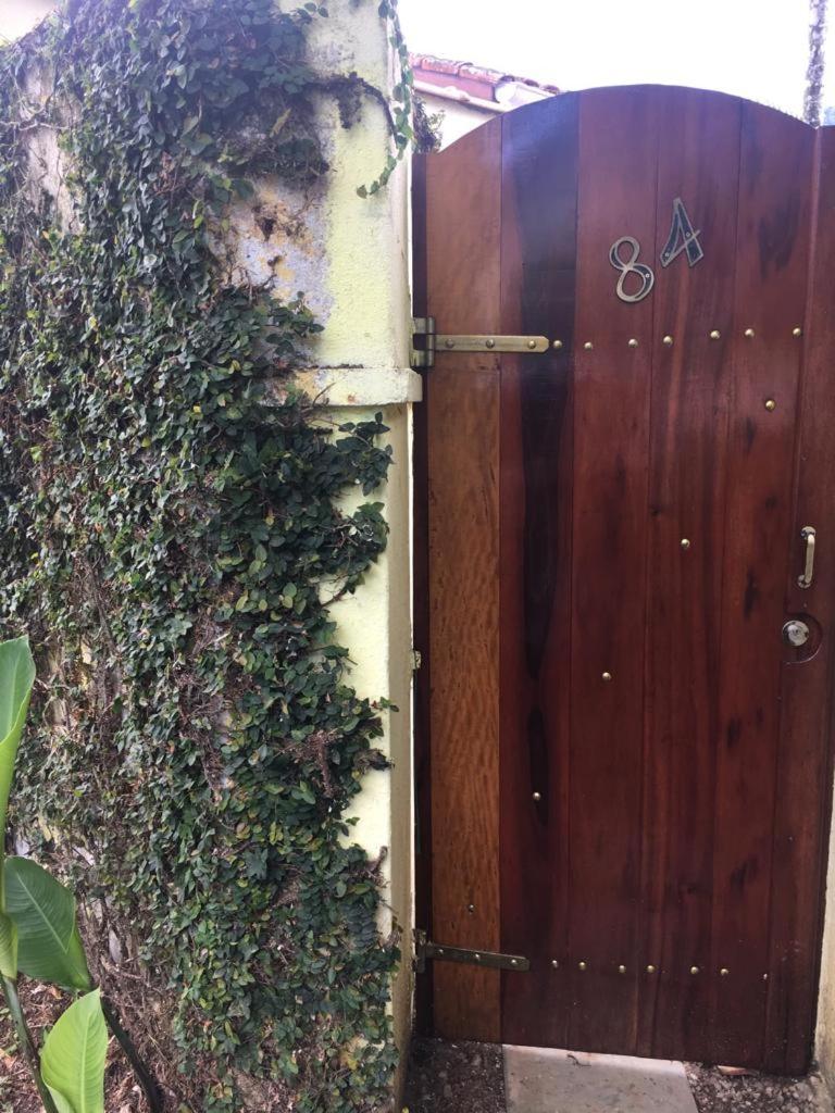 Casa nova, ótimo estado, Ubatuba, praia do Lázaro WIFI